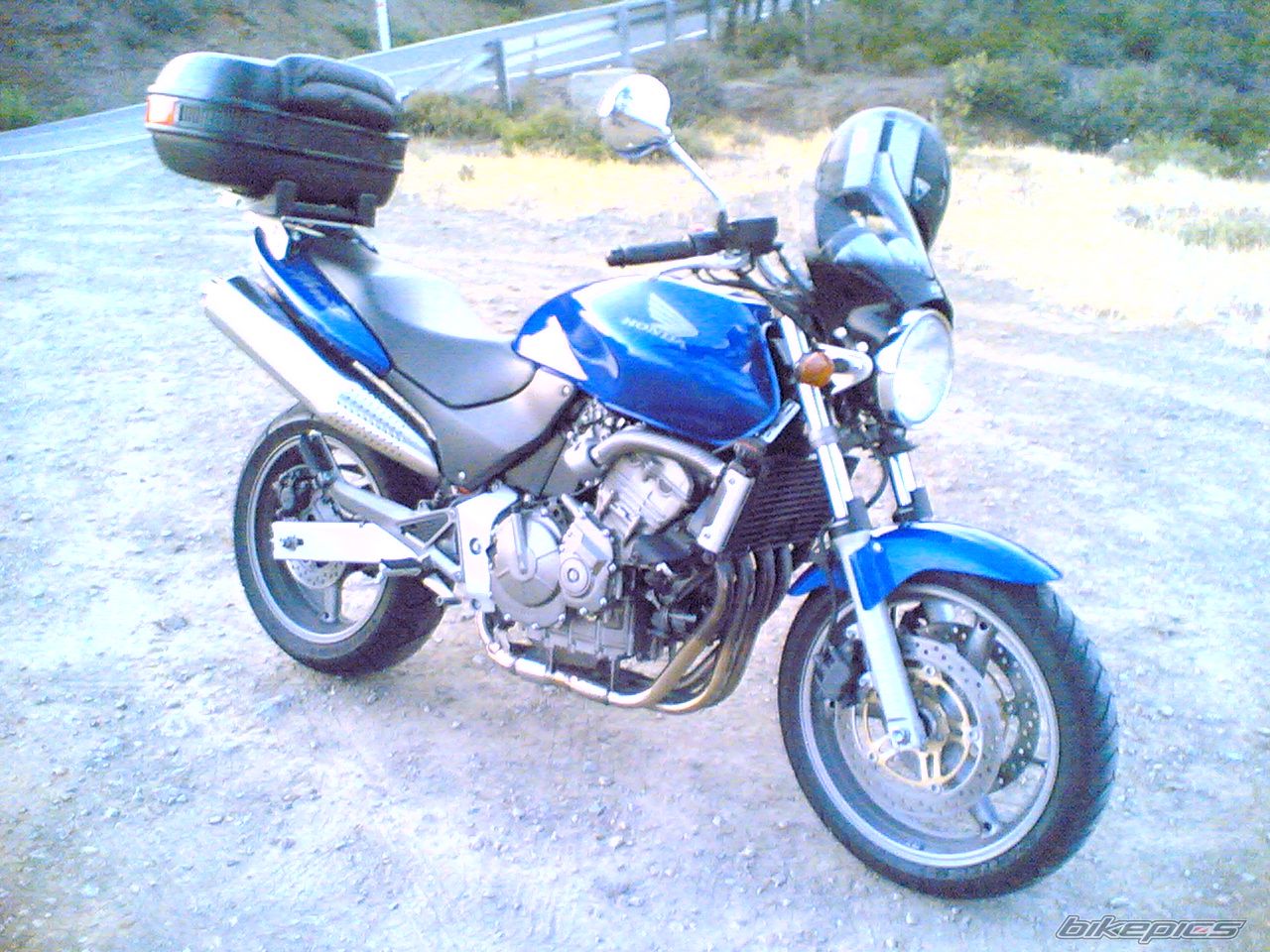 Photo 1000018