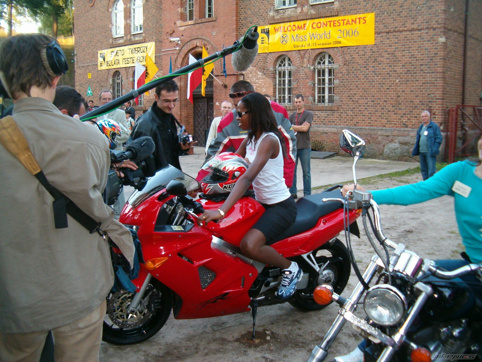 Bike Photo 1000112