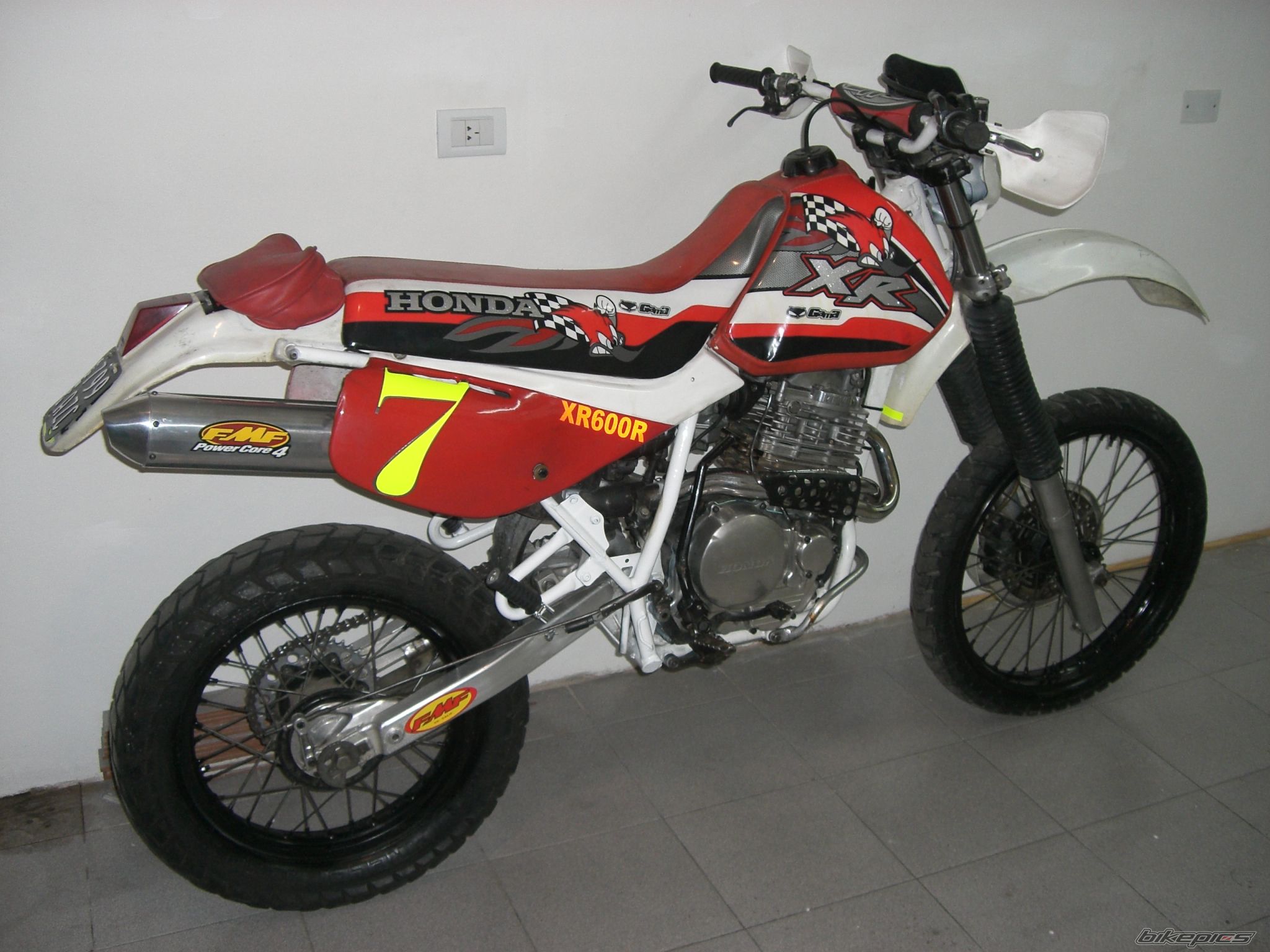 Photo 1000233