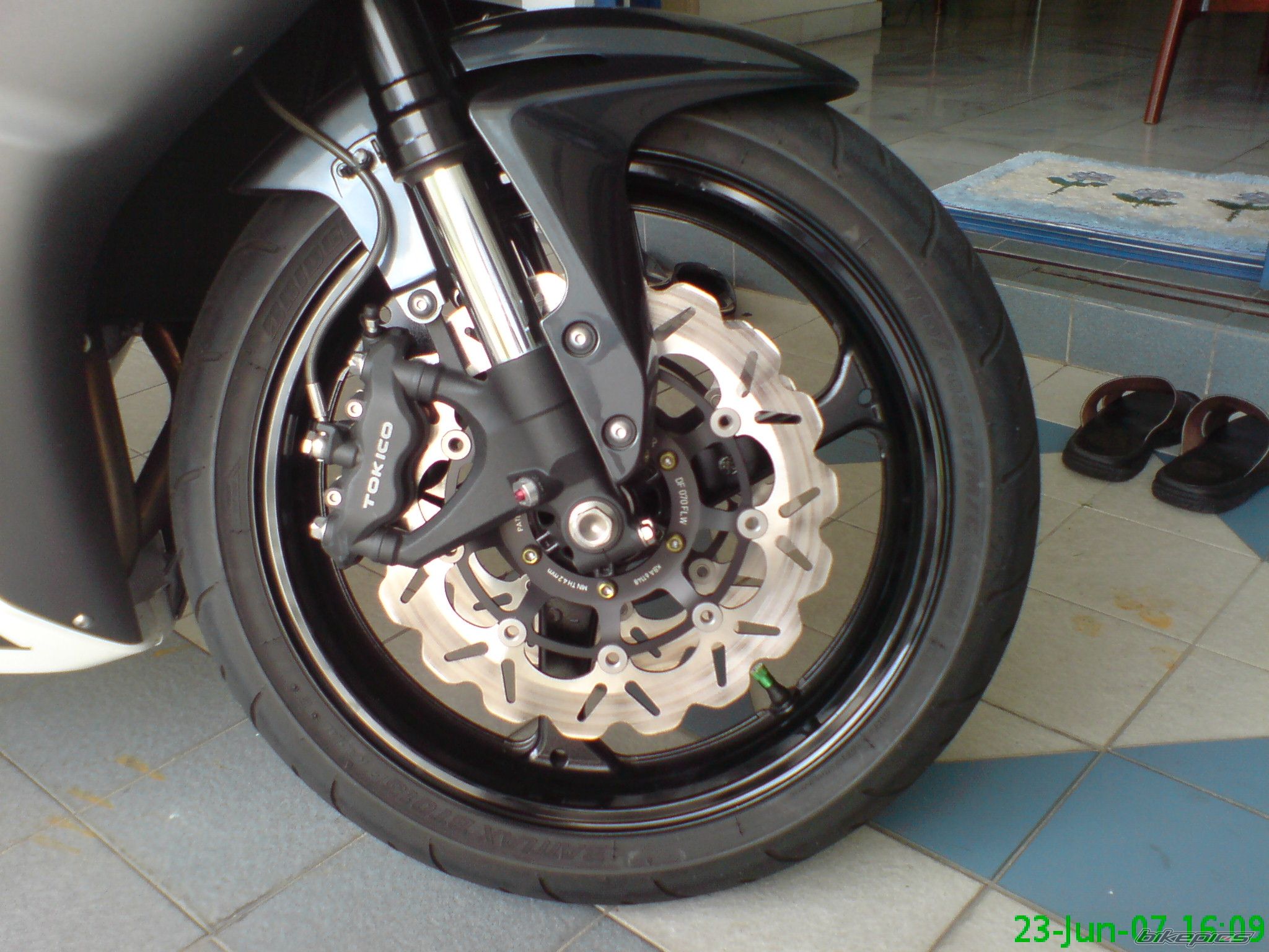 Bike Photo 1000381