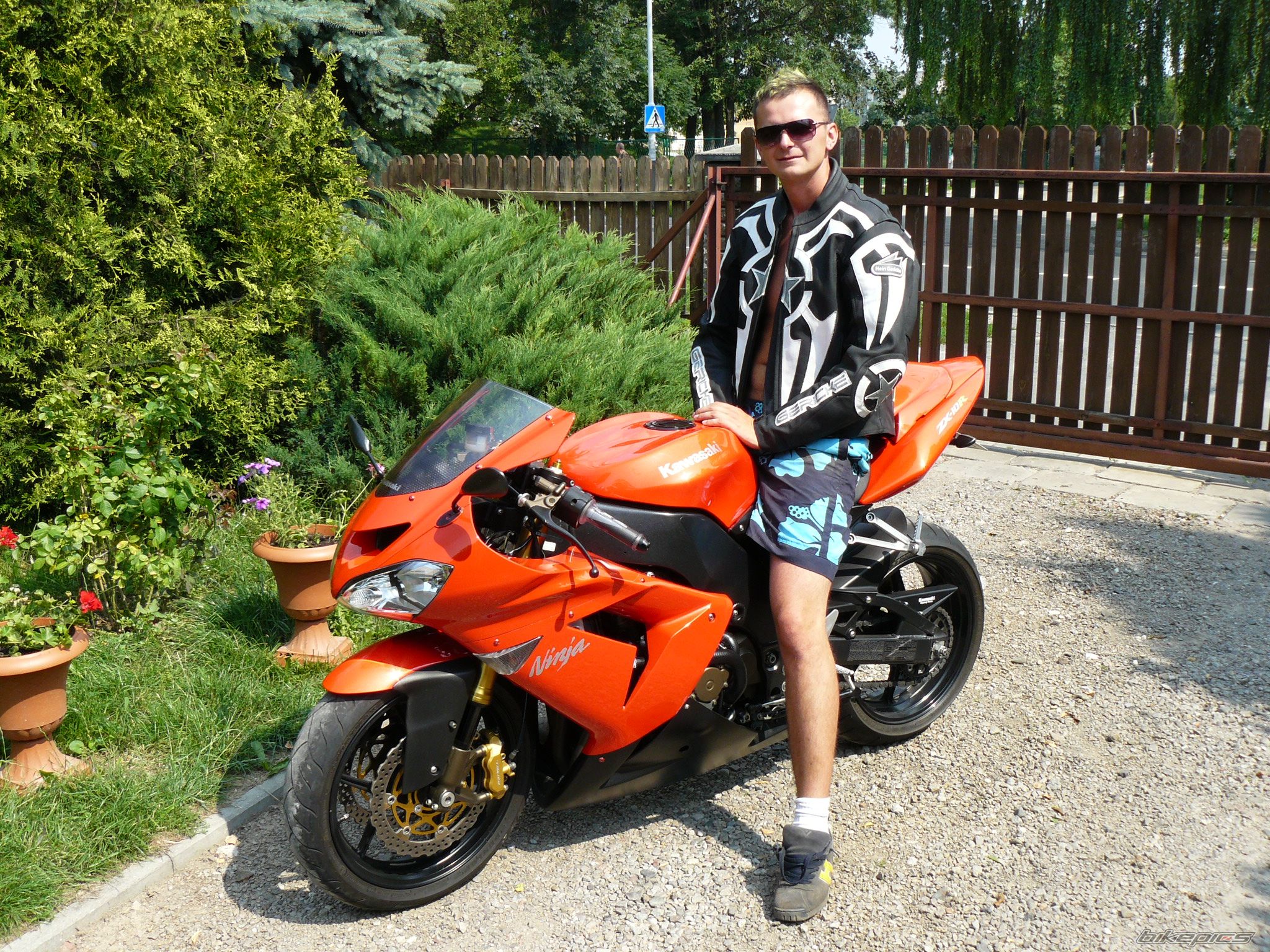 Bike Photo 1000561