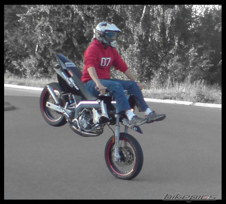 Bike Photo 1003102