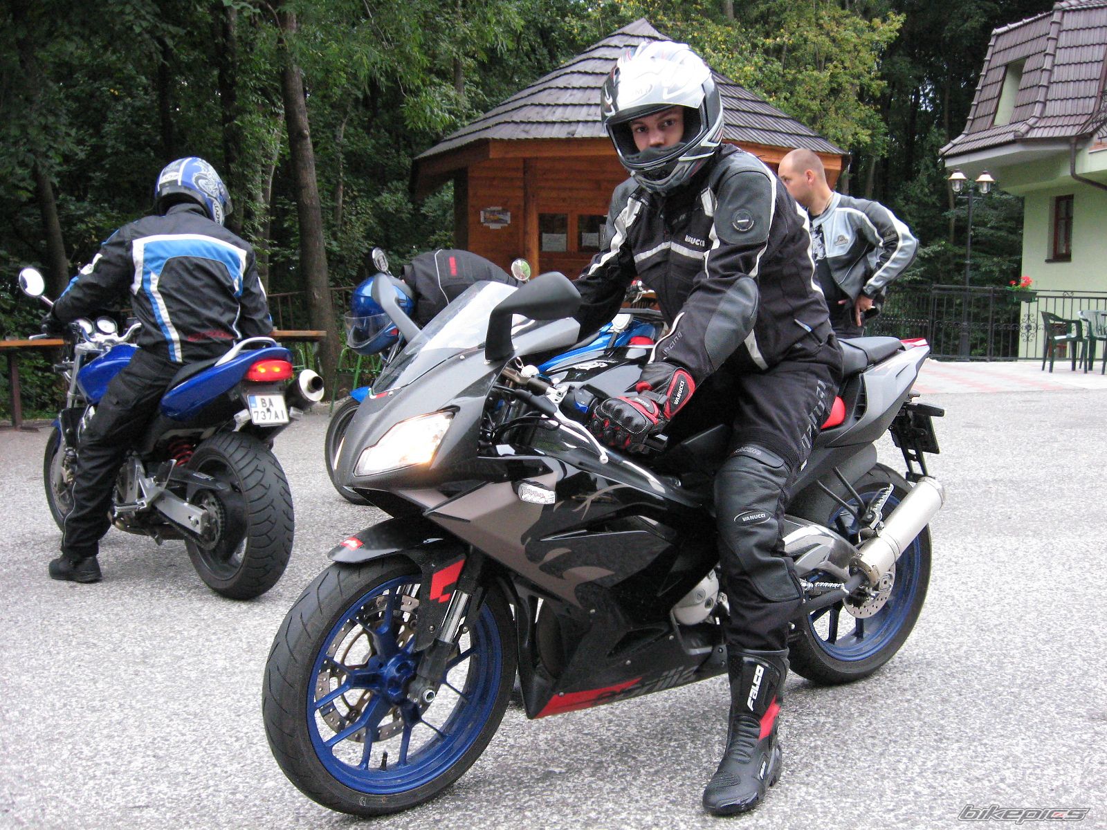 Bike Photo 1005848