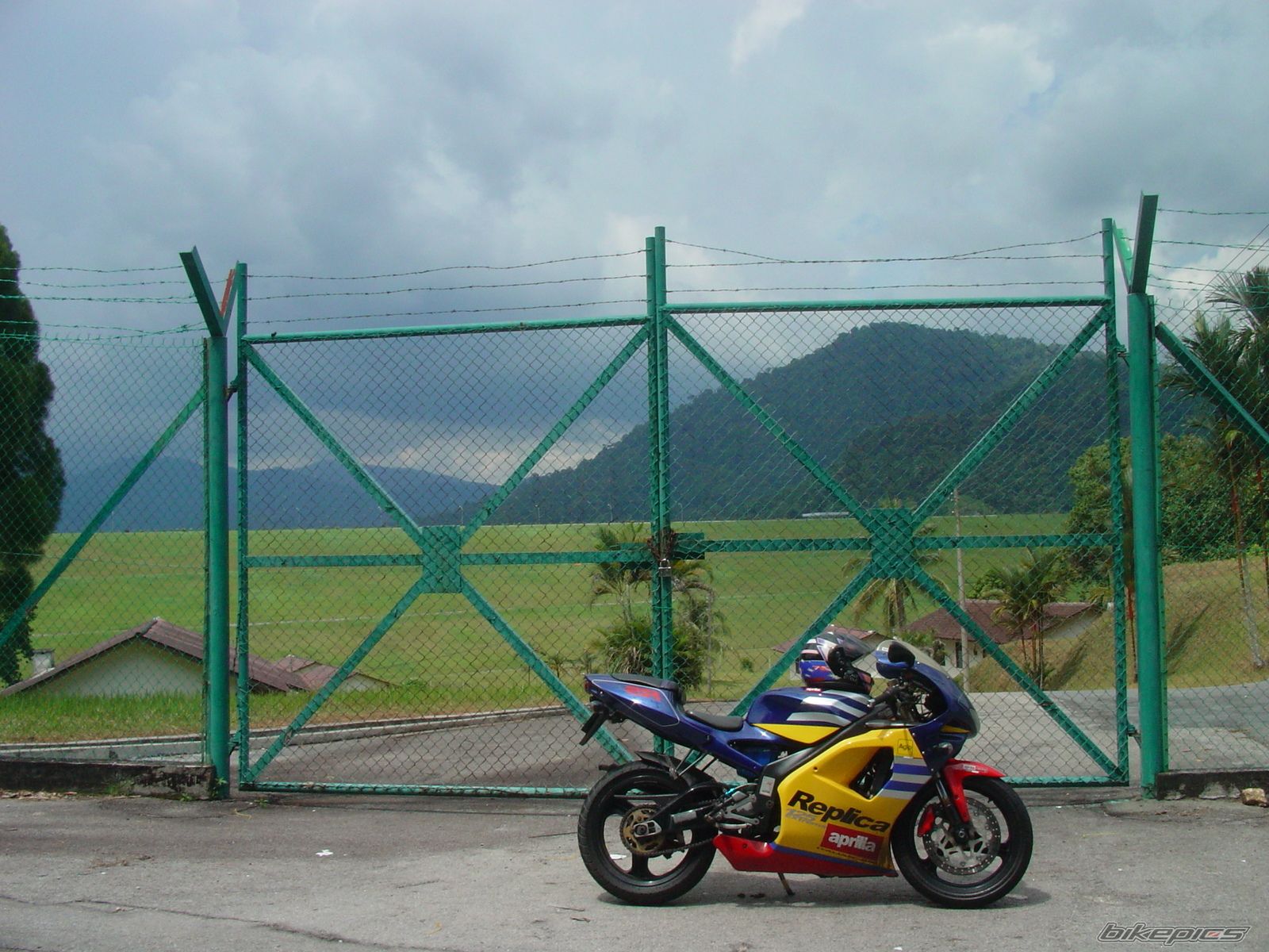 Bike Photo 1006796