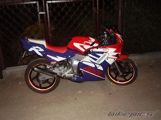Photo 1008344