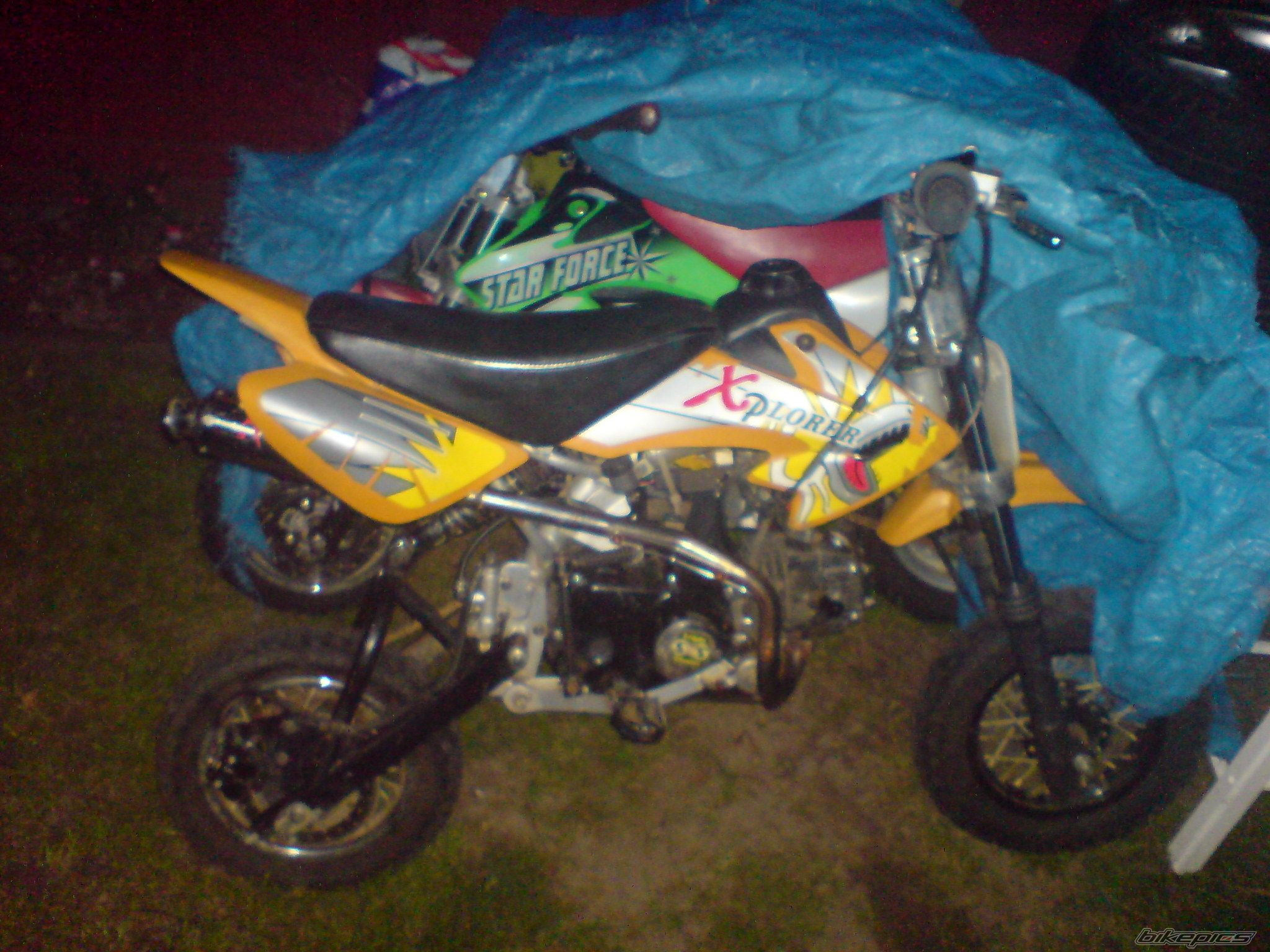 Photo 1008432