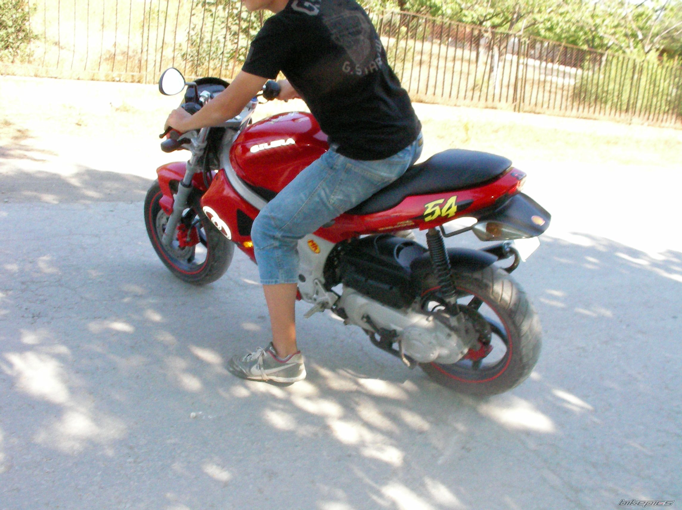 Bike Photo 1008946