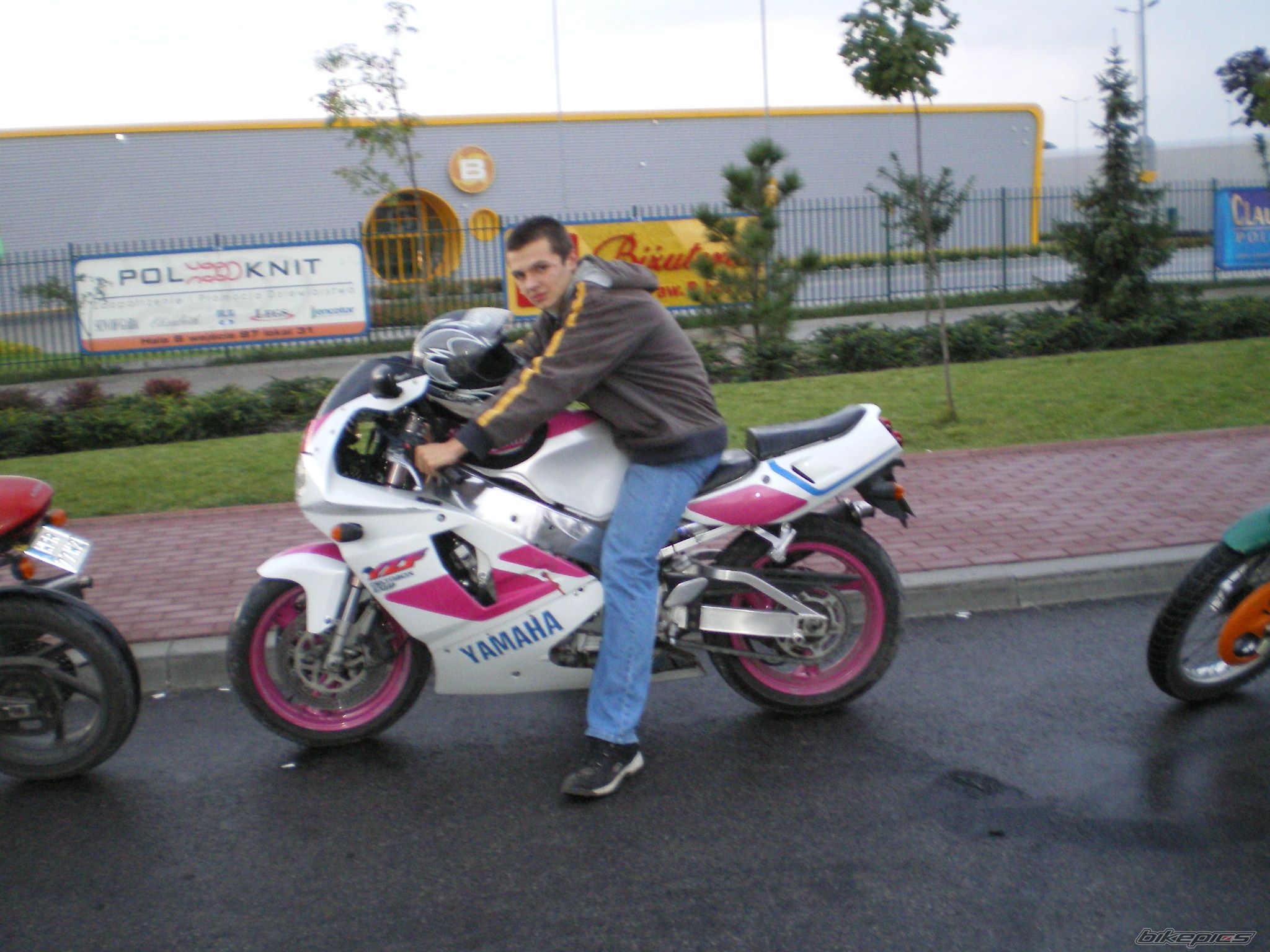 Bike Photo 1009132