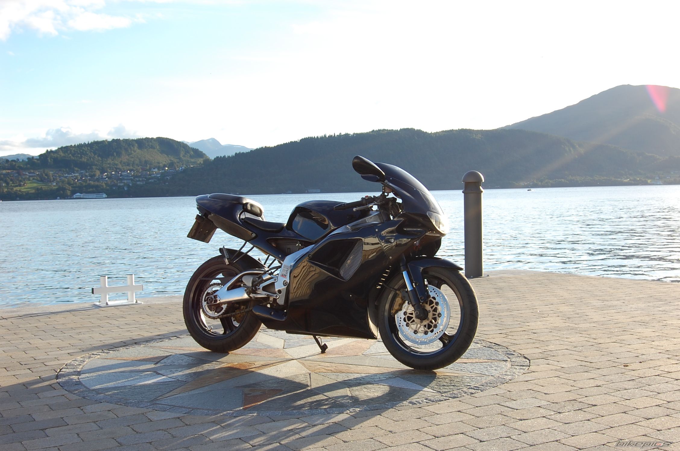 Bike Photo 1009191