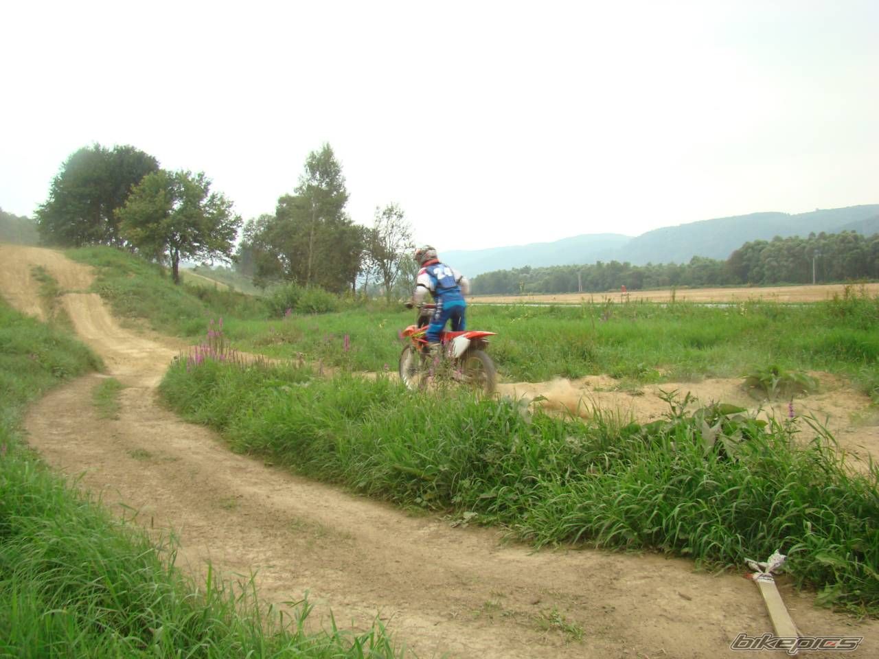 Bike Photo 1009202