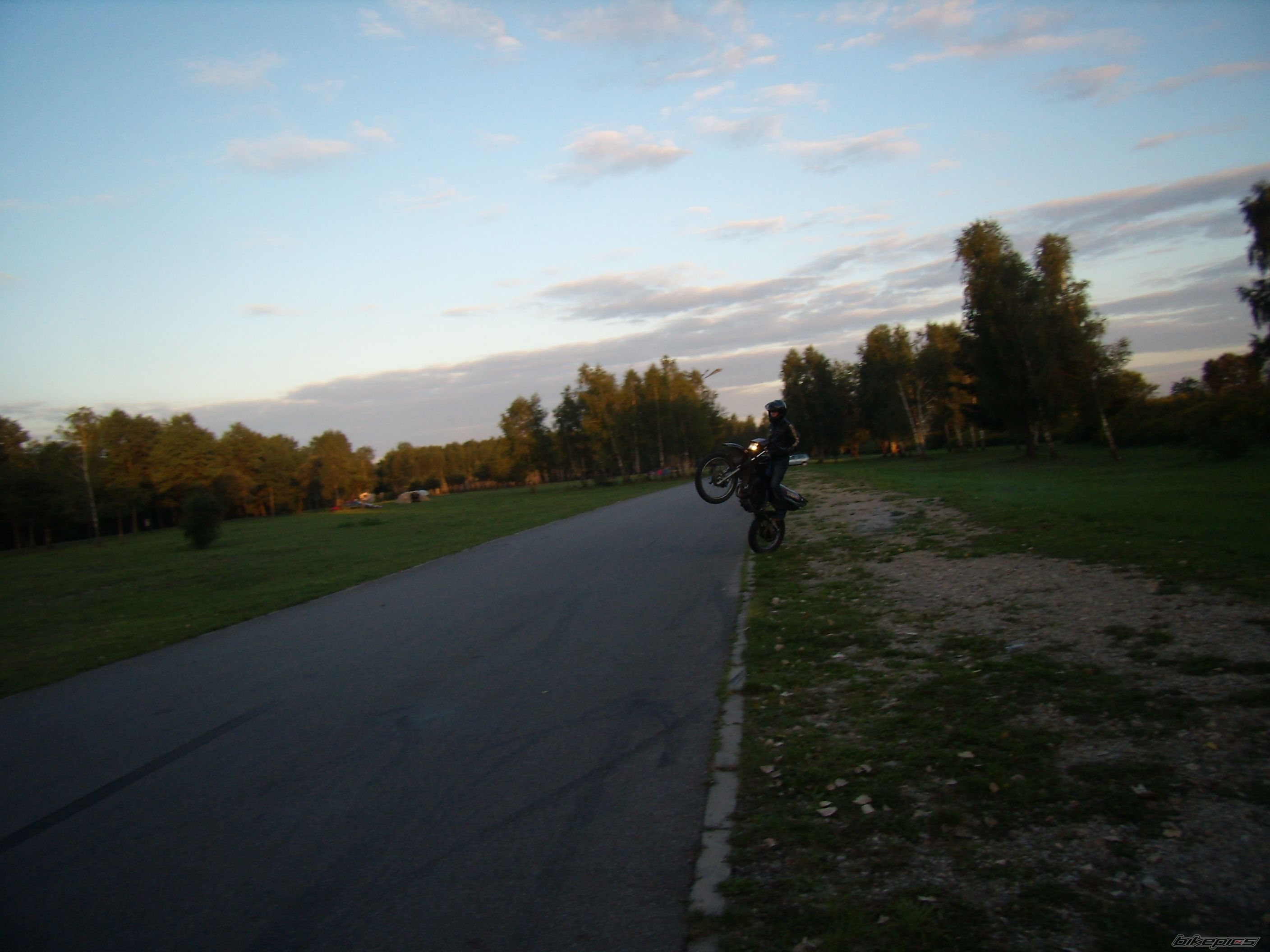 Bike Photo 1011375
