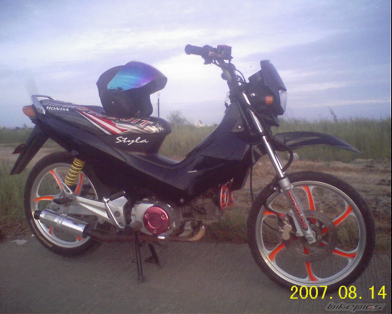 Photo 1012058