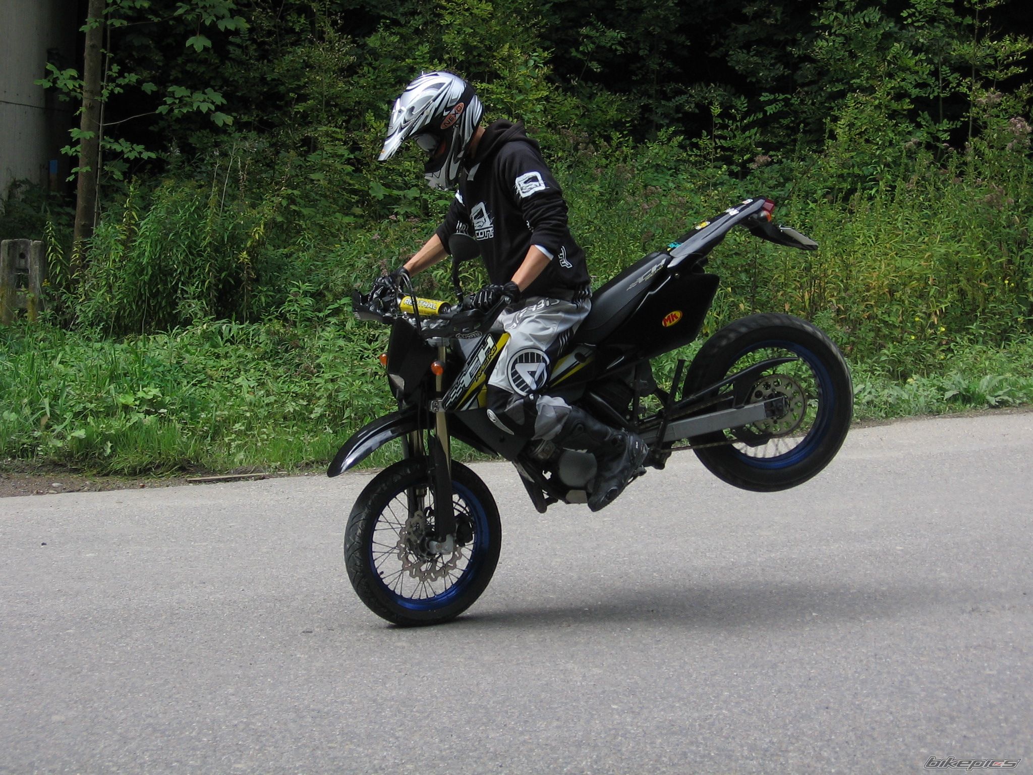 Bike Photo 1018186