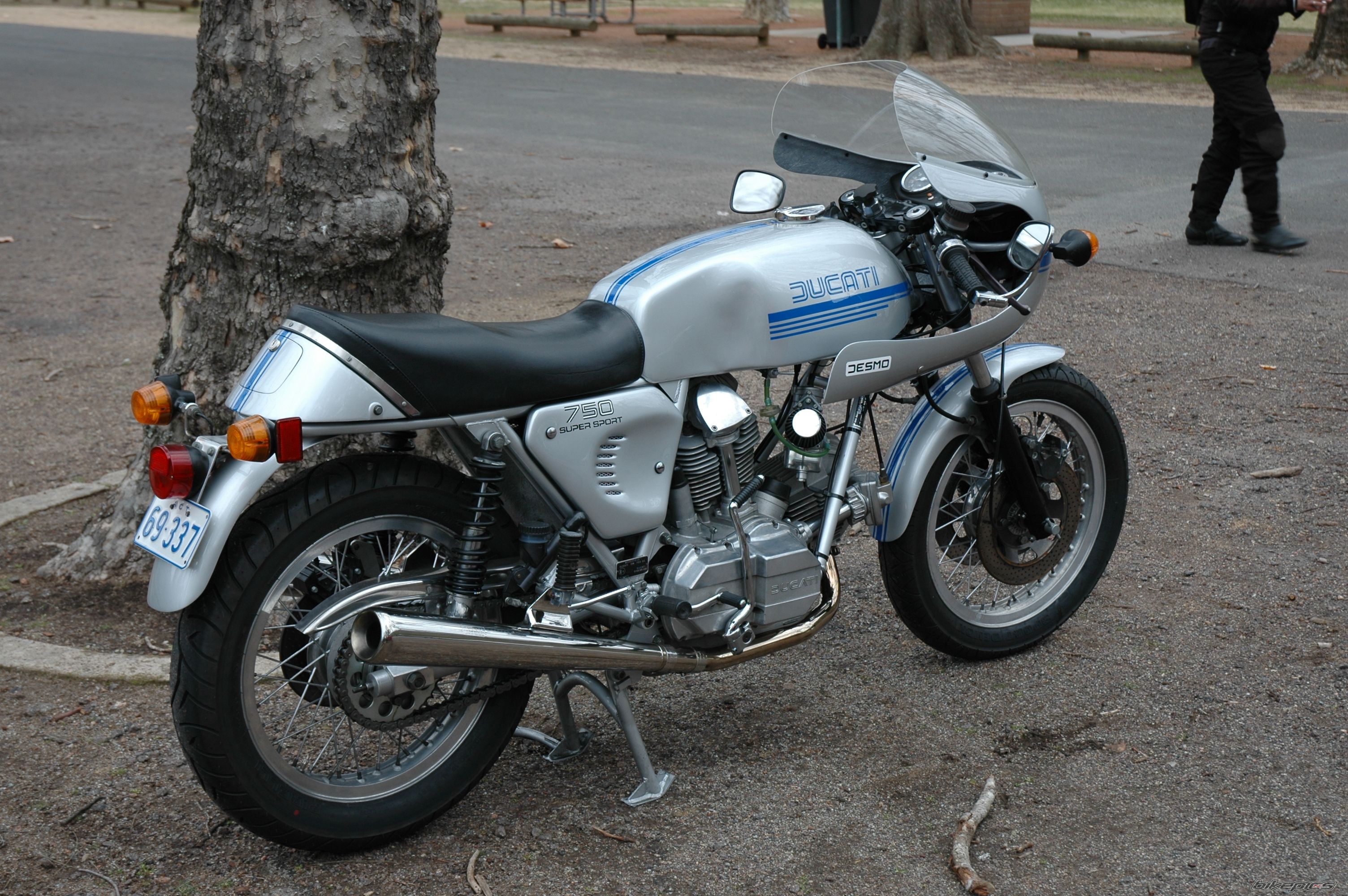 Bike Photo 1021888