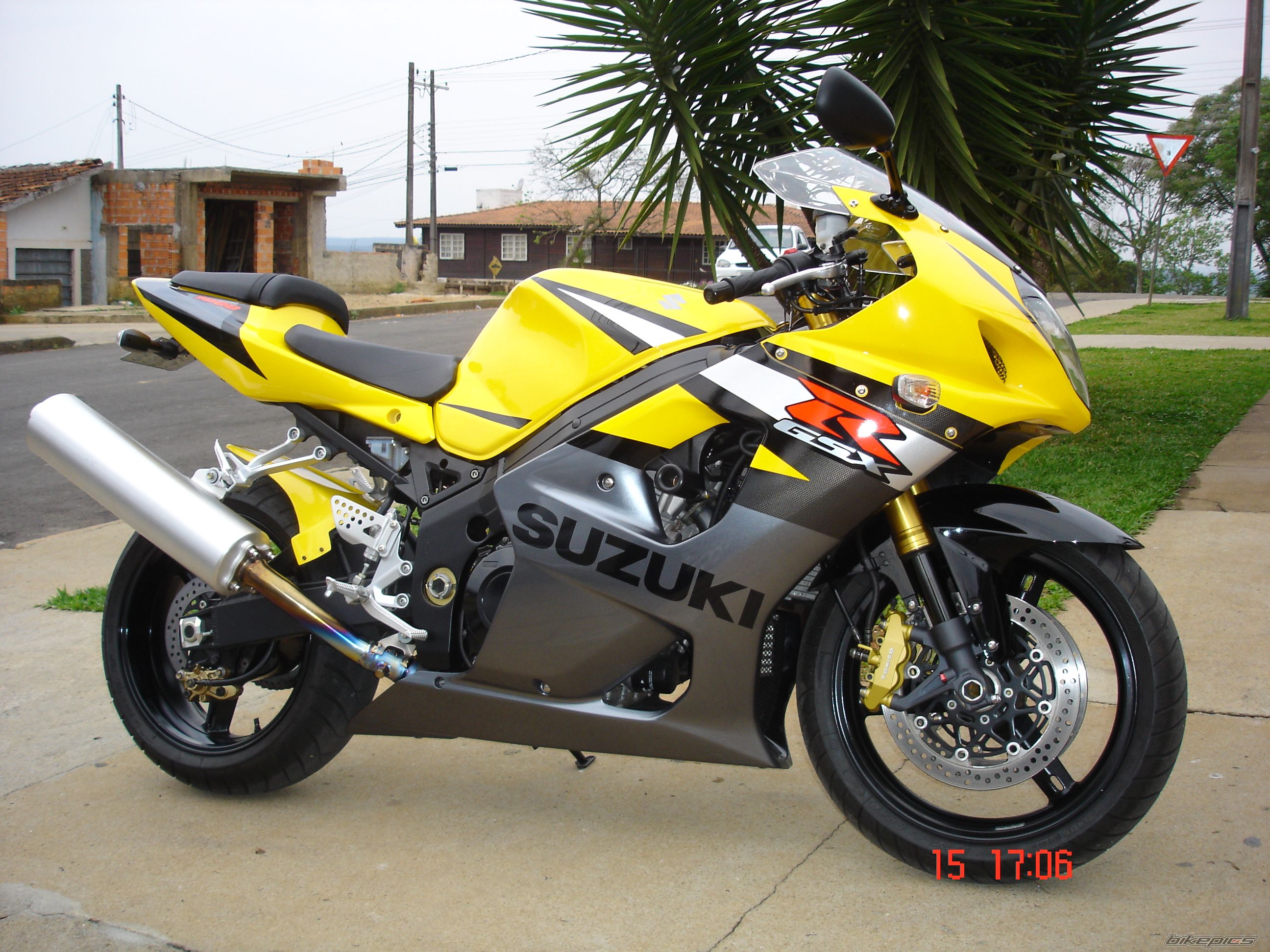 Bike Photo 1024784