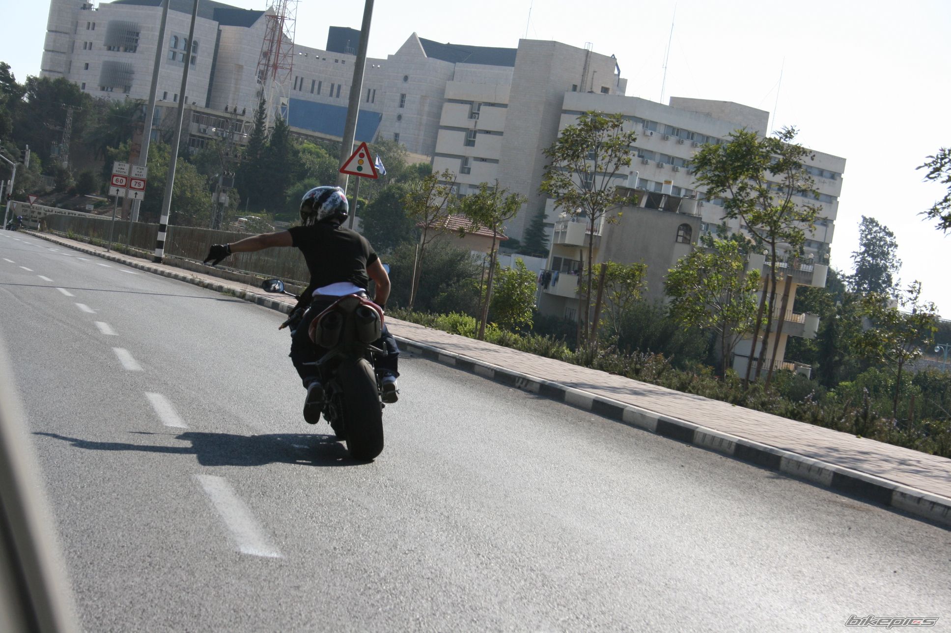 Bike Photo 1024943