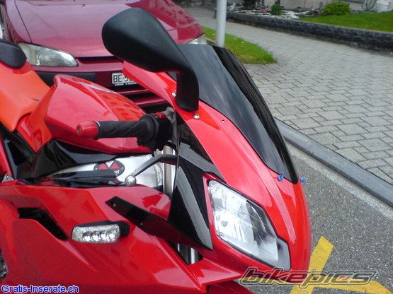 Bike Photo 1024945