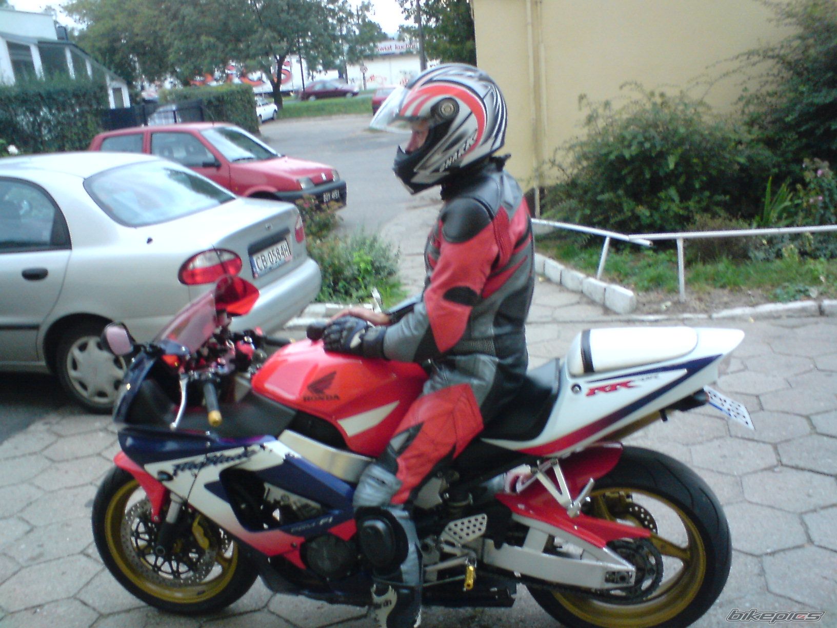 Bike Photo 1025940