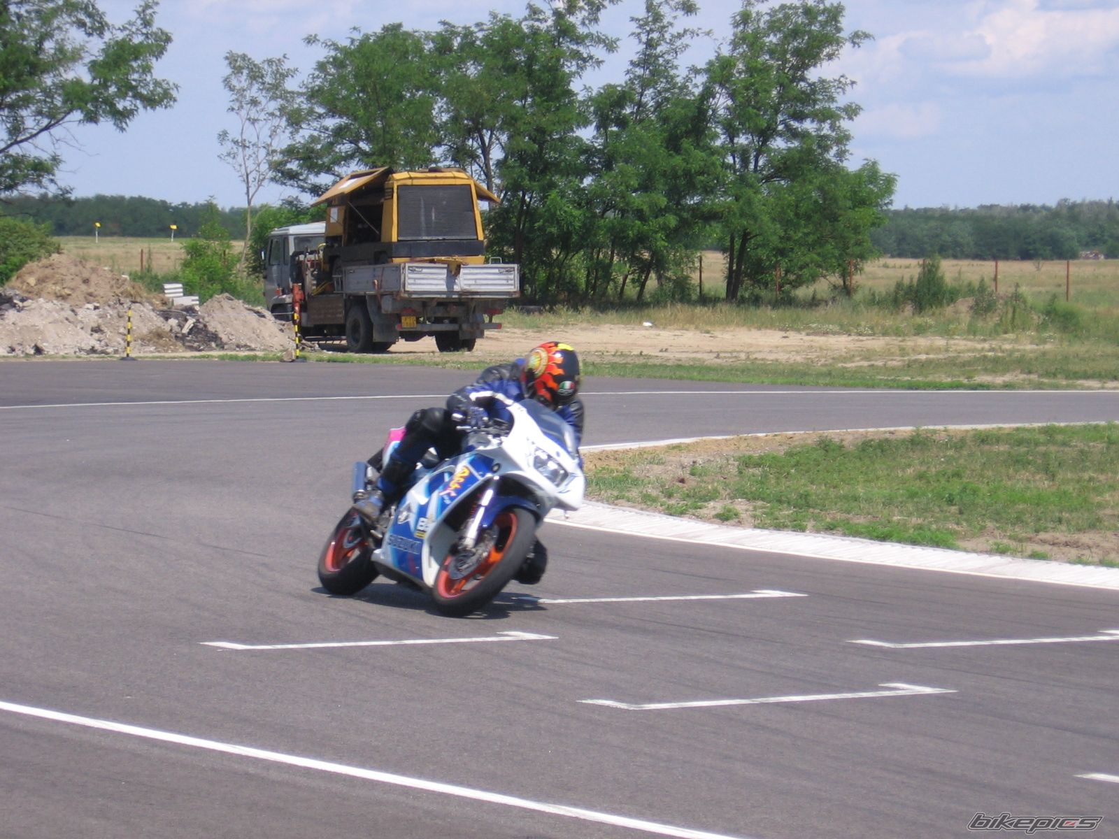 Bike Photo 1028624