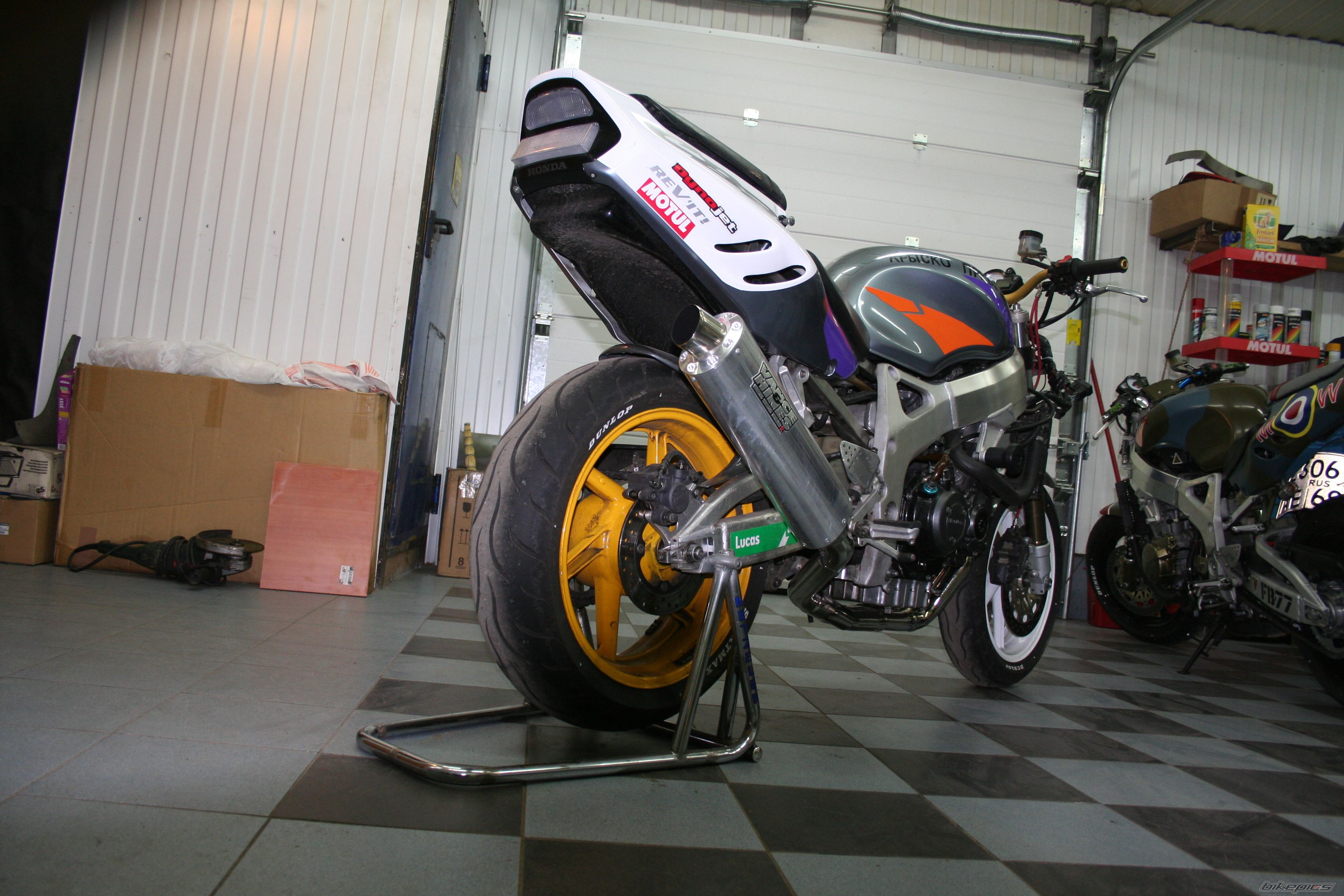 Bike Photo 1028693