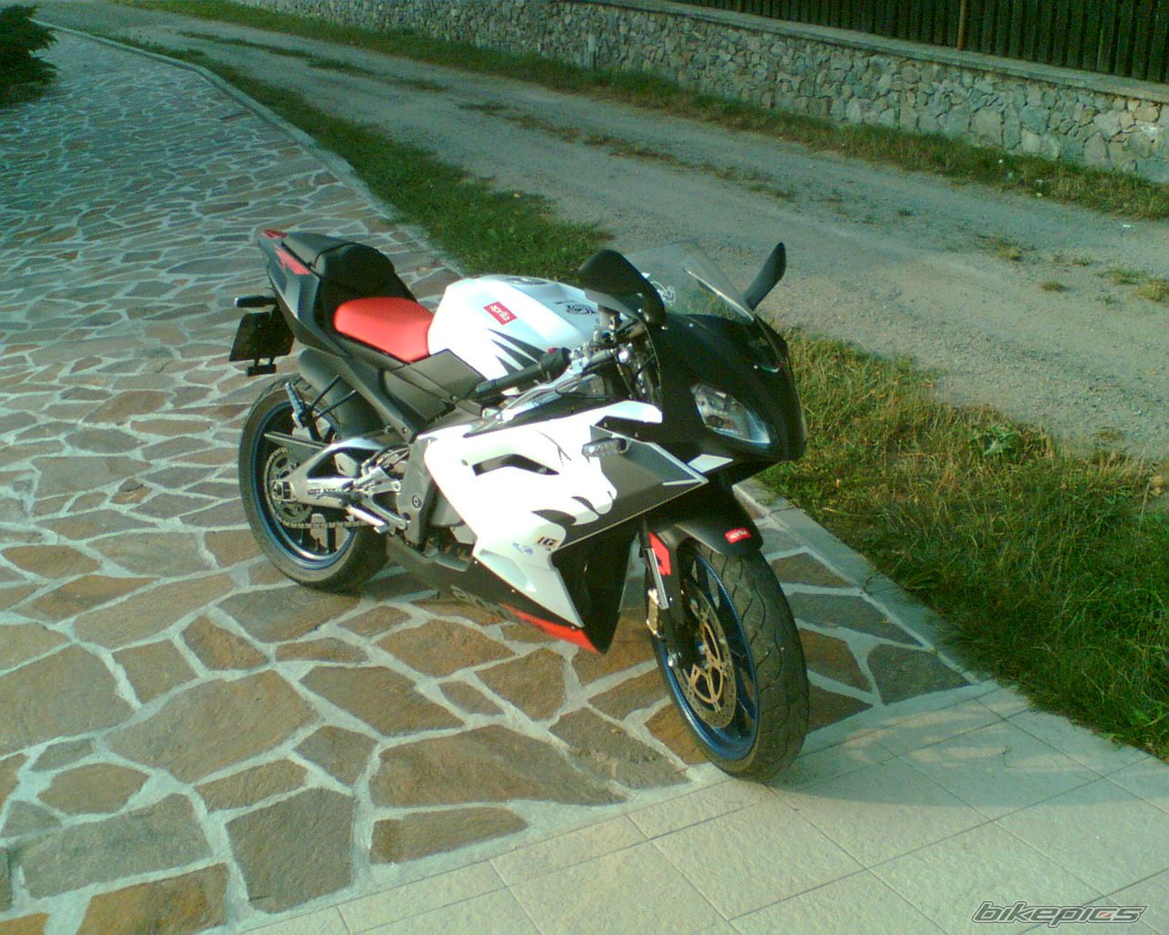 Photo 1030074