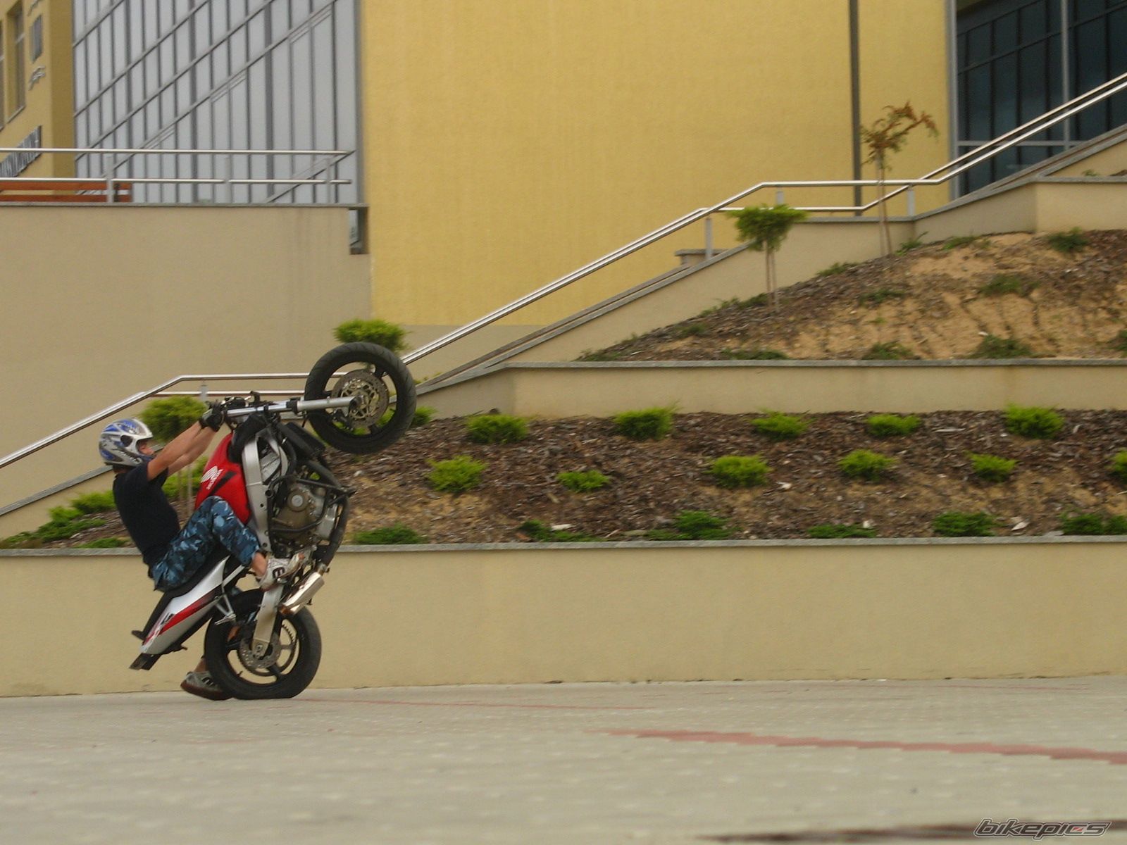 Bike Photo 1030097