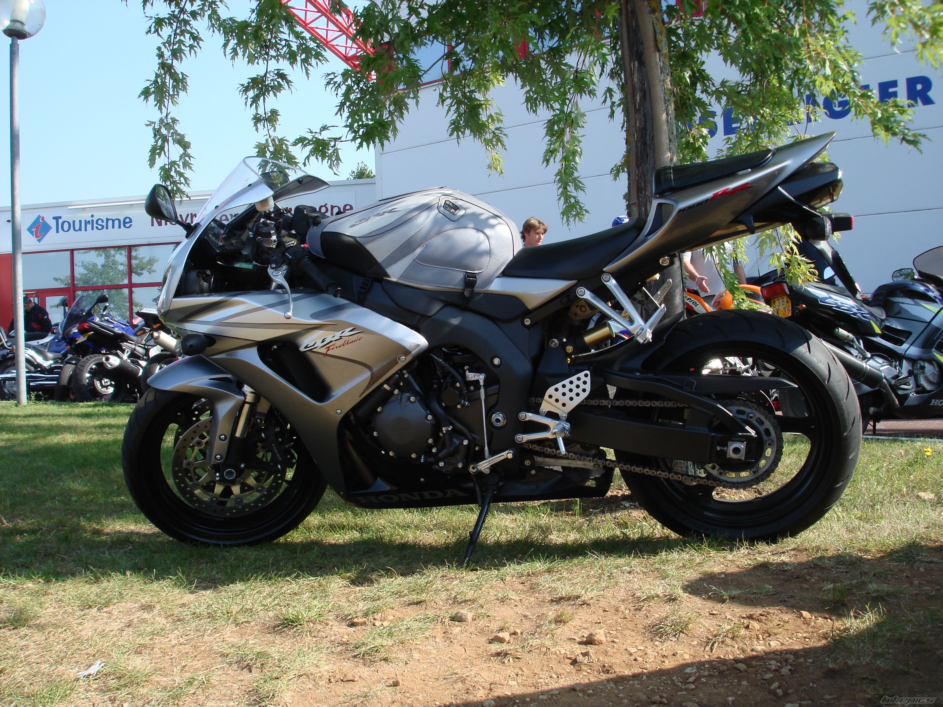 Bike Photo 1030228