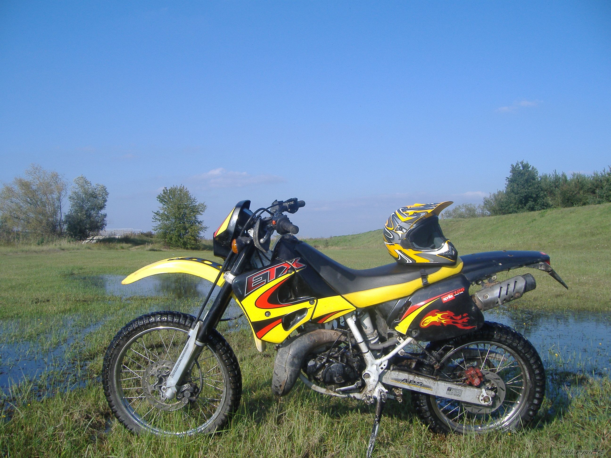 Photo 1033435