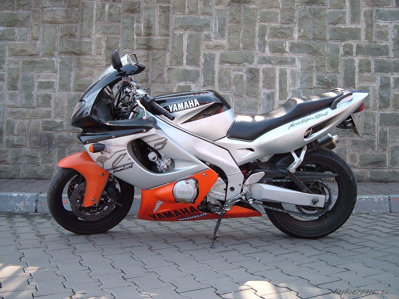 Photo 1033702