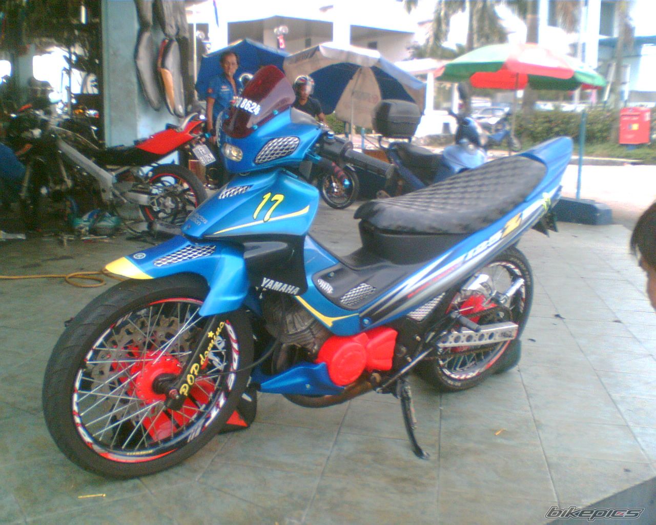 Photo 1033858