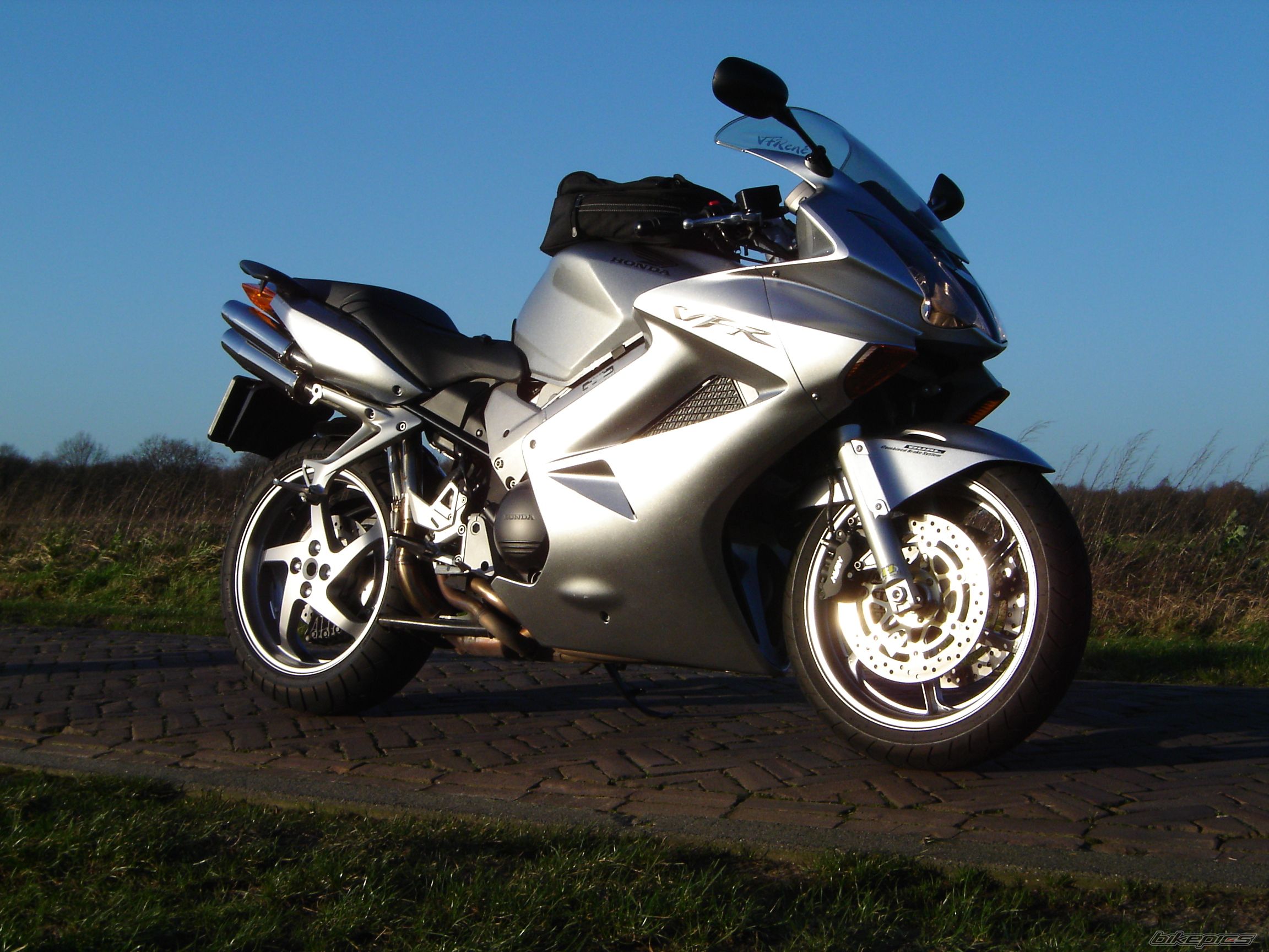 Bike Photo 1035944