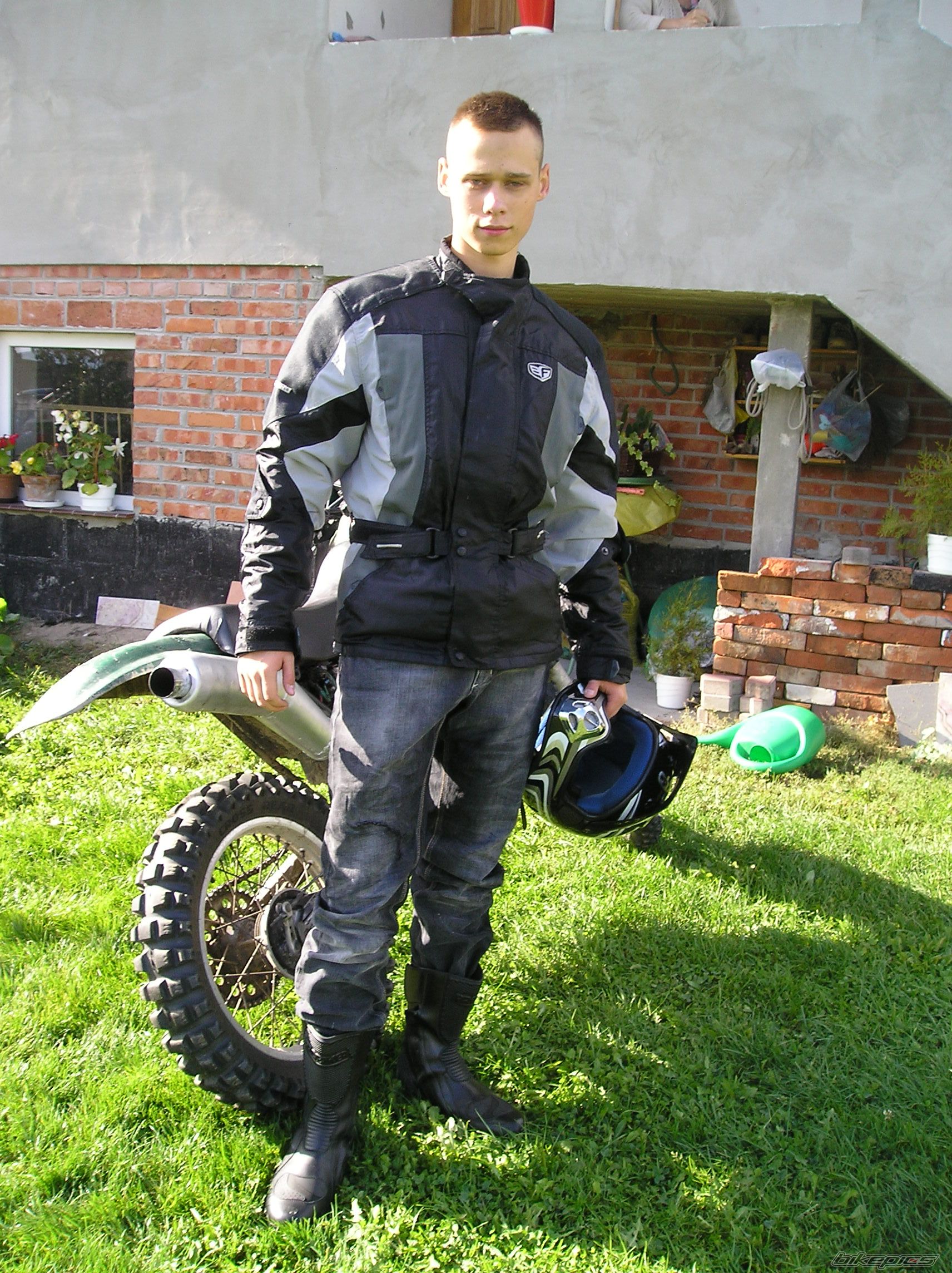 Photo 1037208