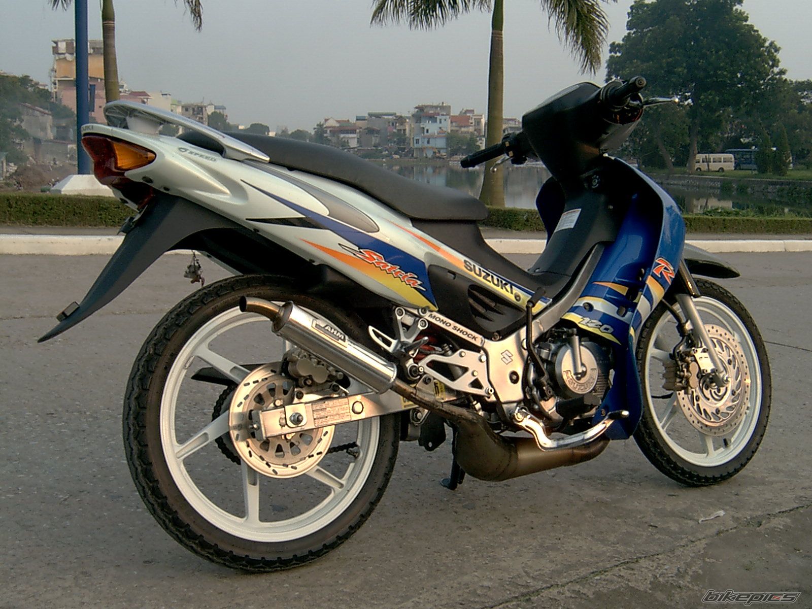 Bike Photo 1037900