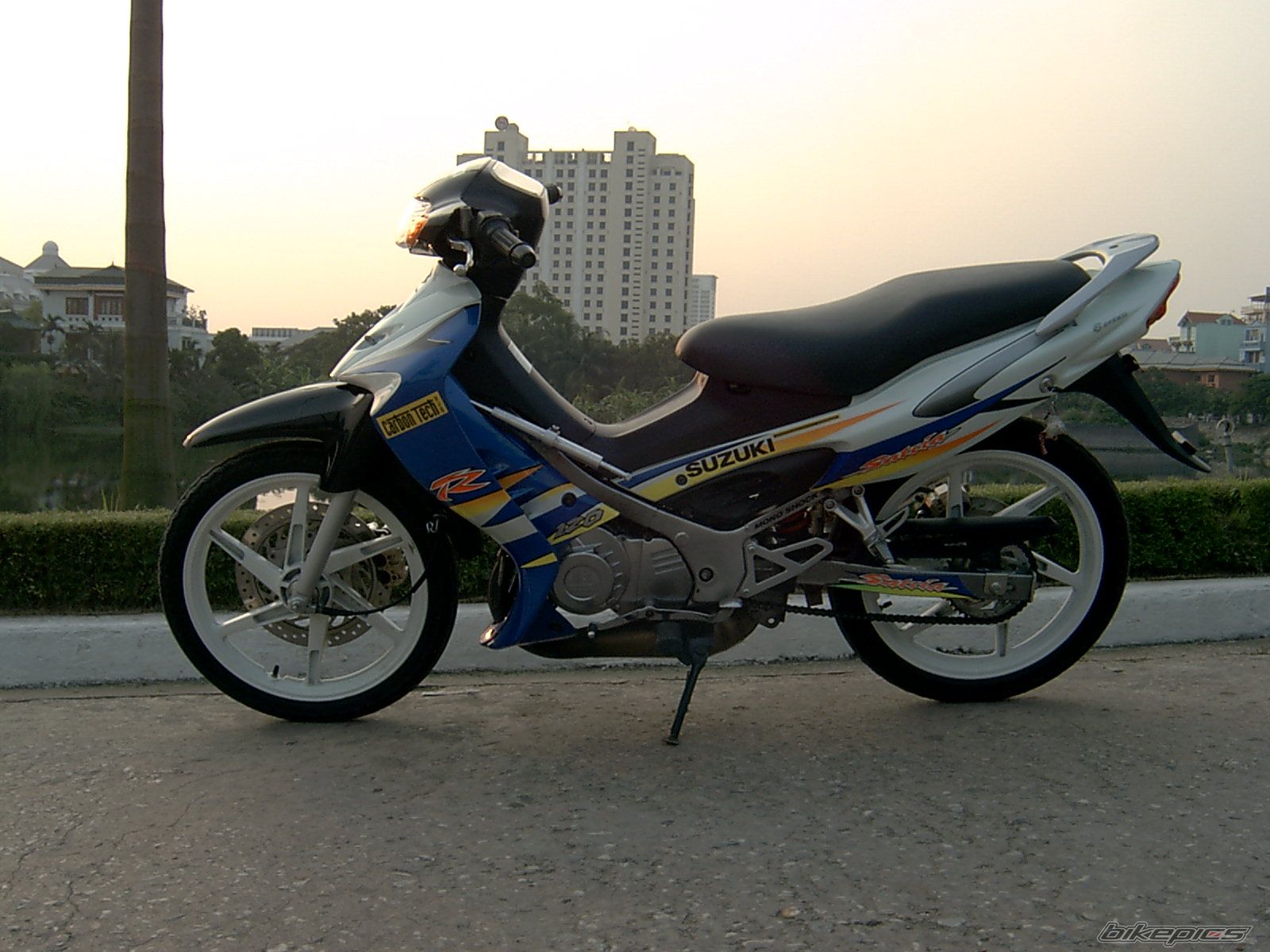 Bike Photo 1037935