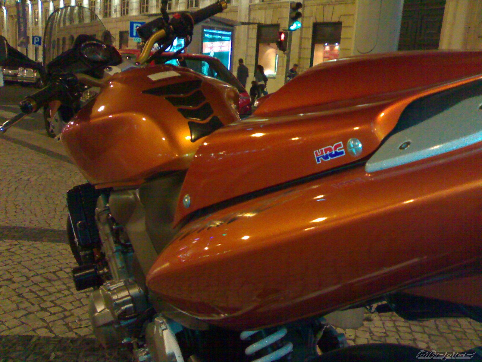 Bike Photo 1040027