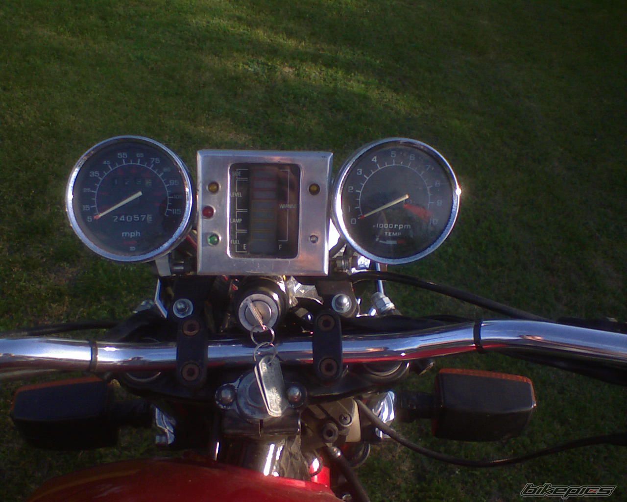 Photo 1042085