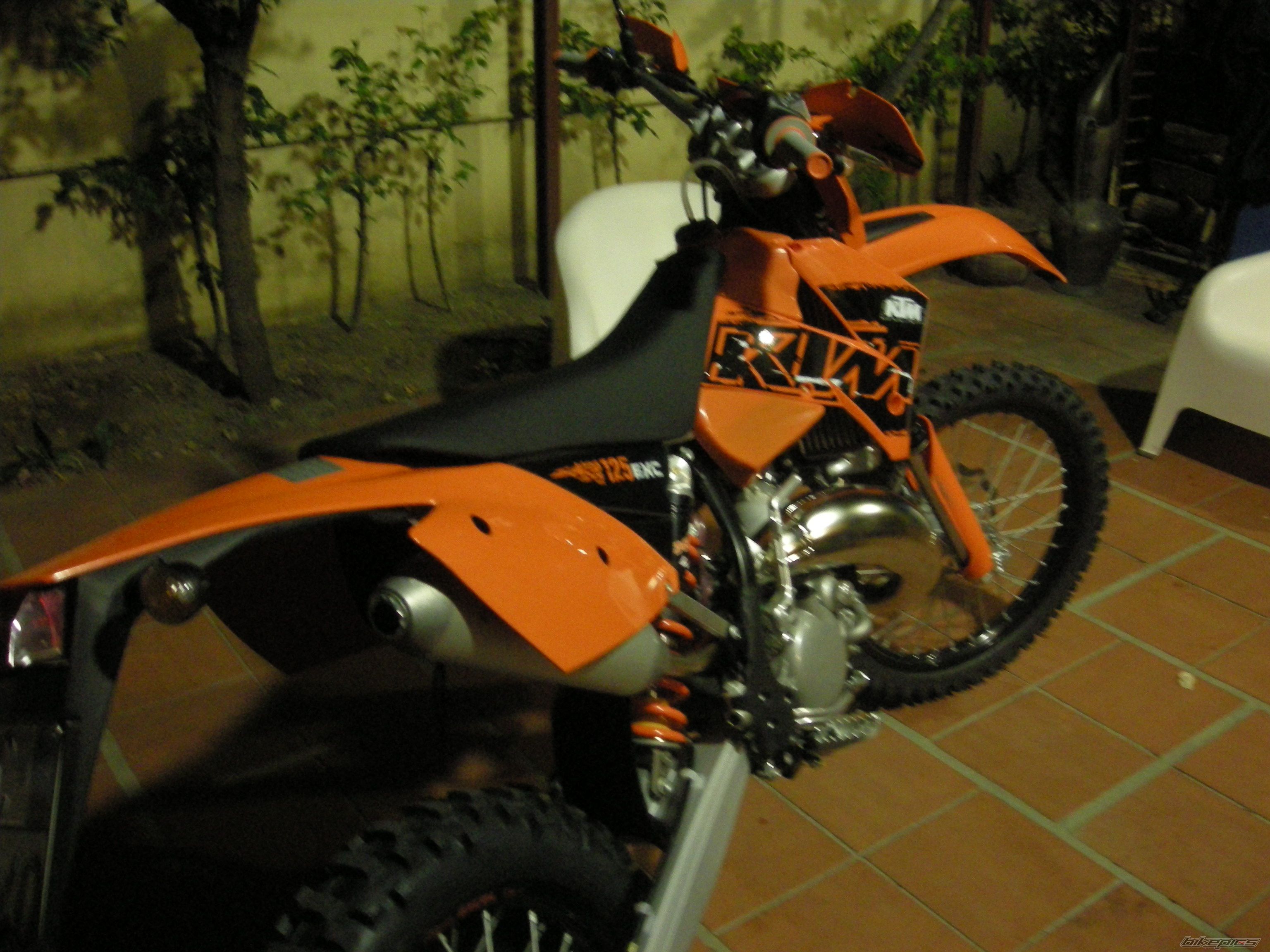 Photo 1042179