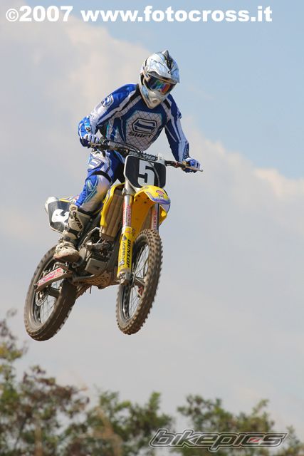 Photo 1042254