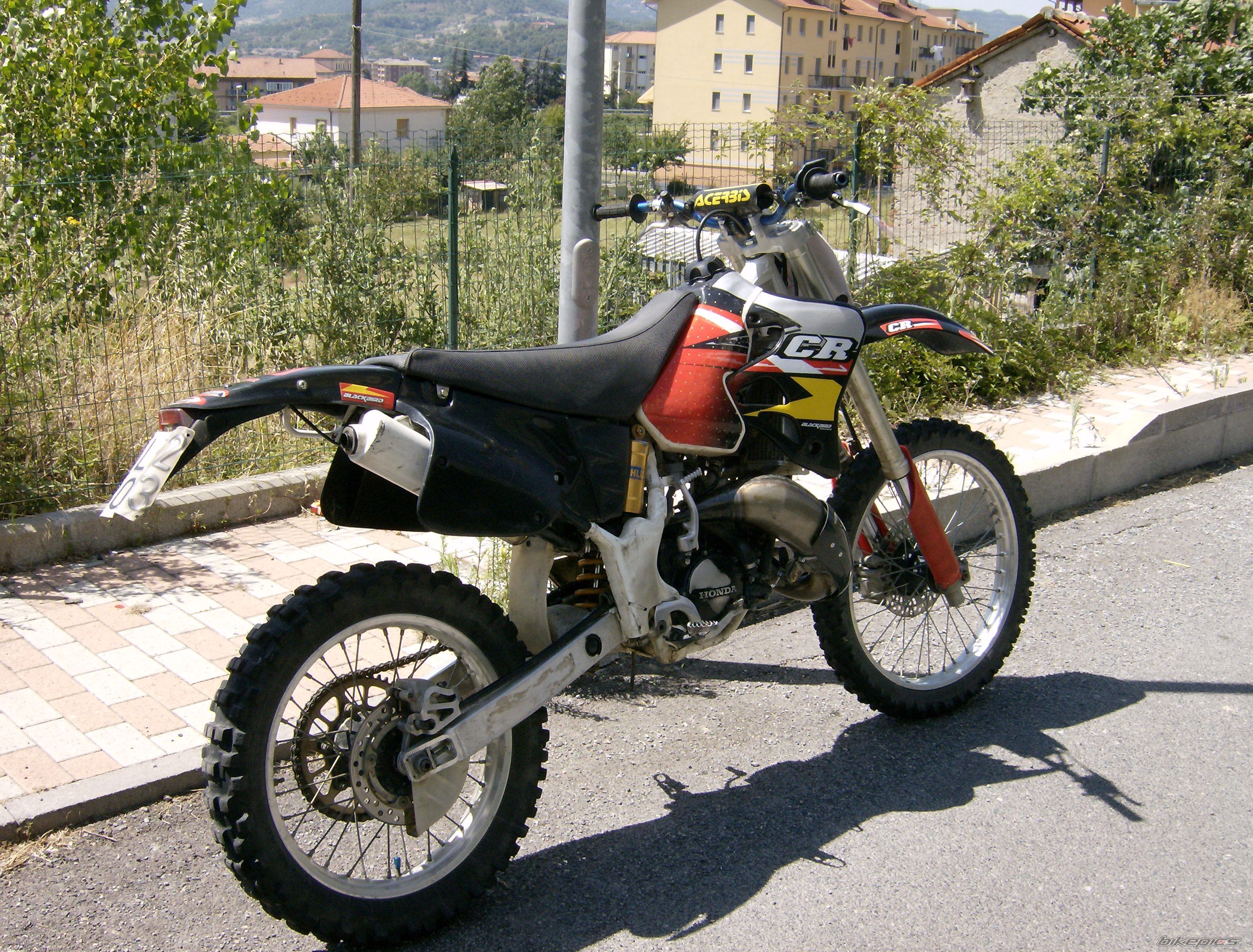 Photo 1042379