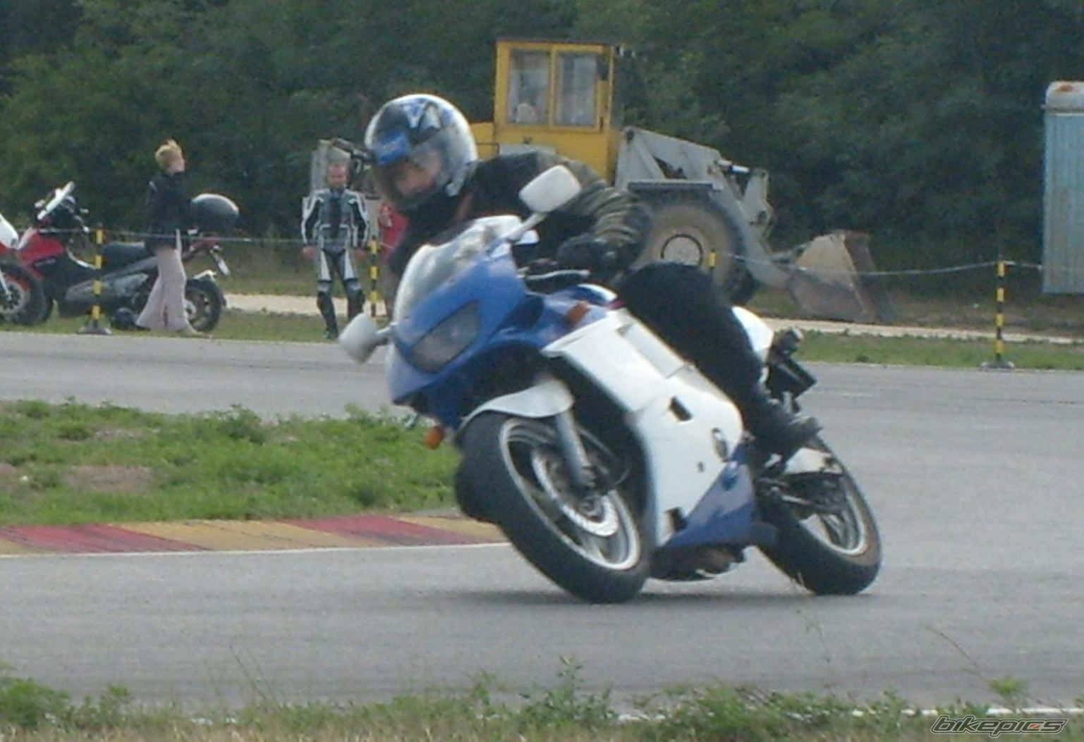 Bike Photo 1042521