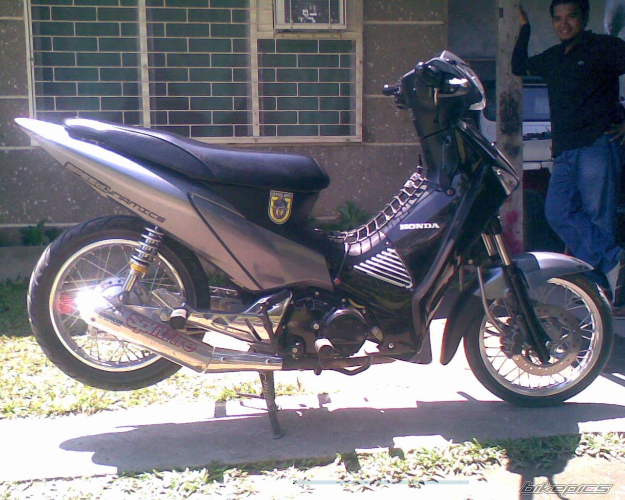 Bike Photo 1043042