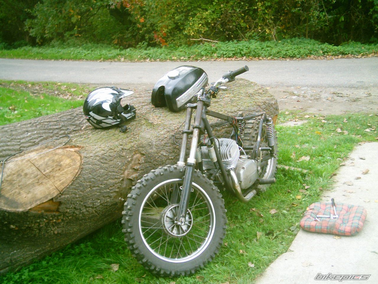 Bike Photo 1043172