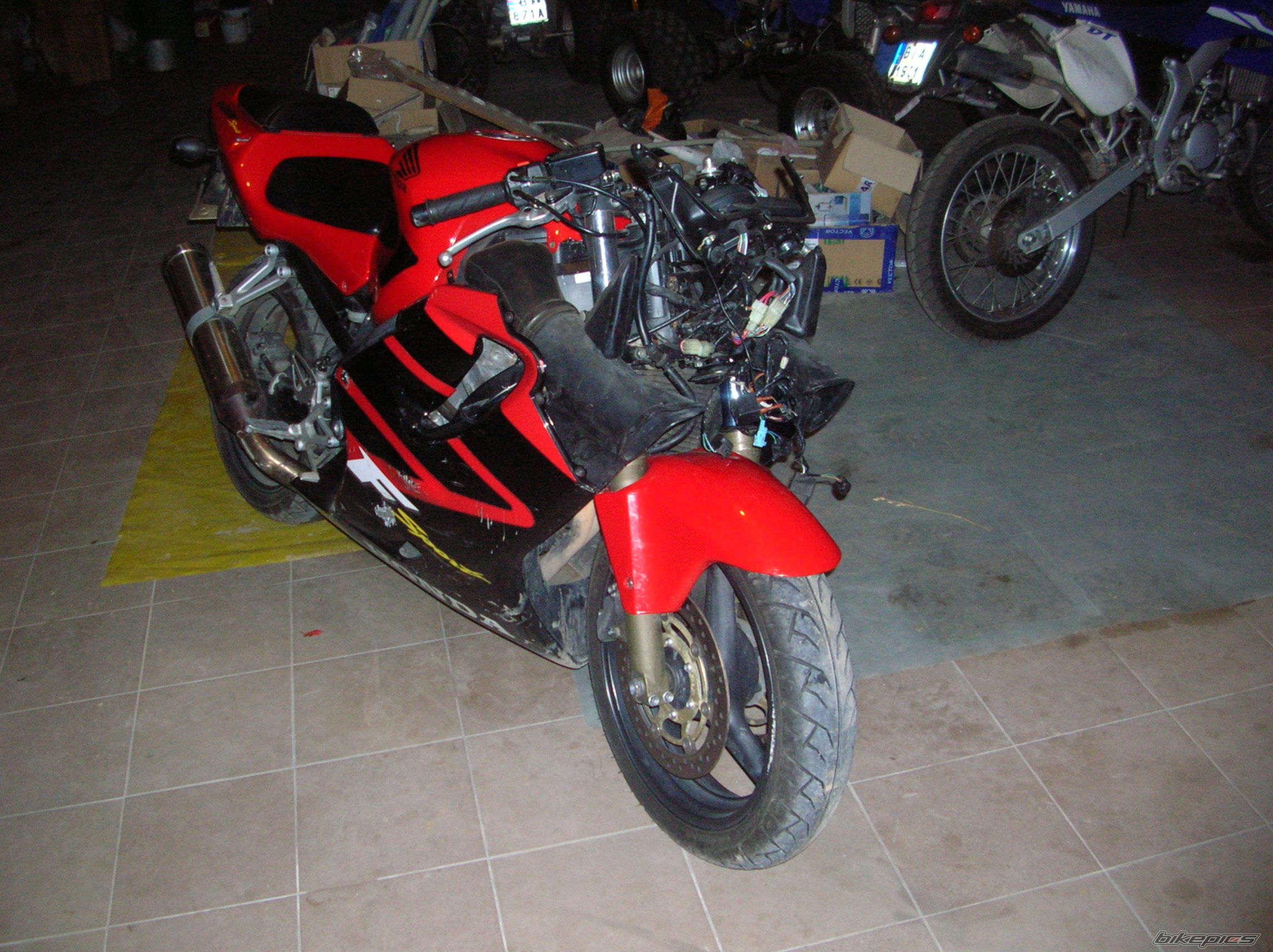 Photo 1043176