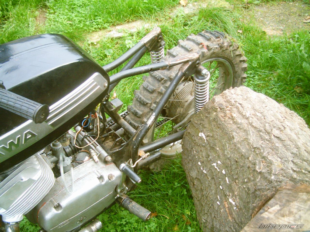 Photo 1043179