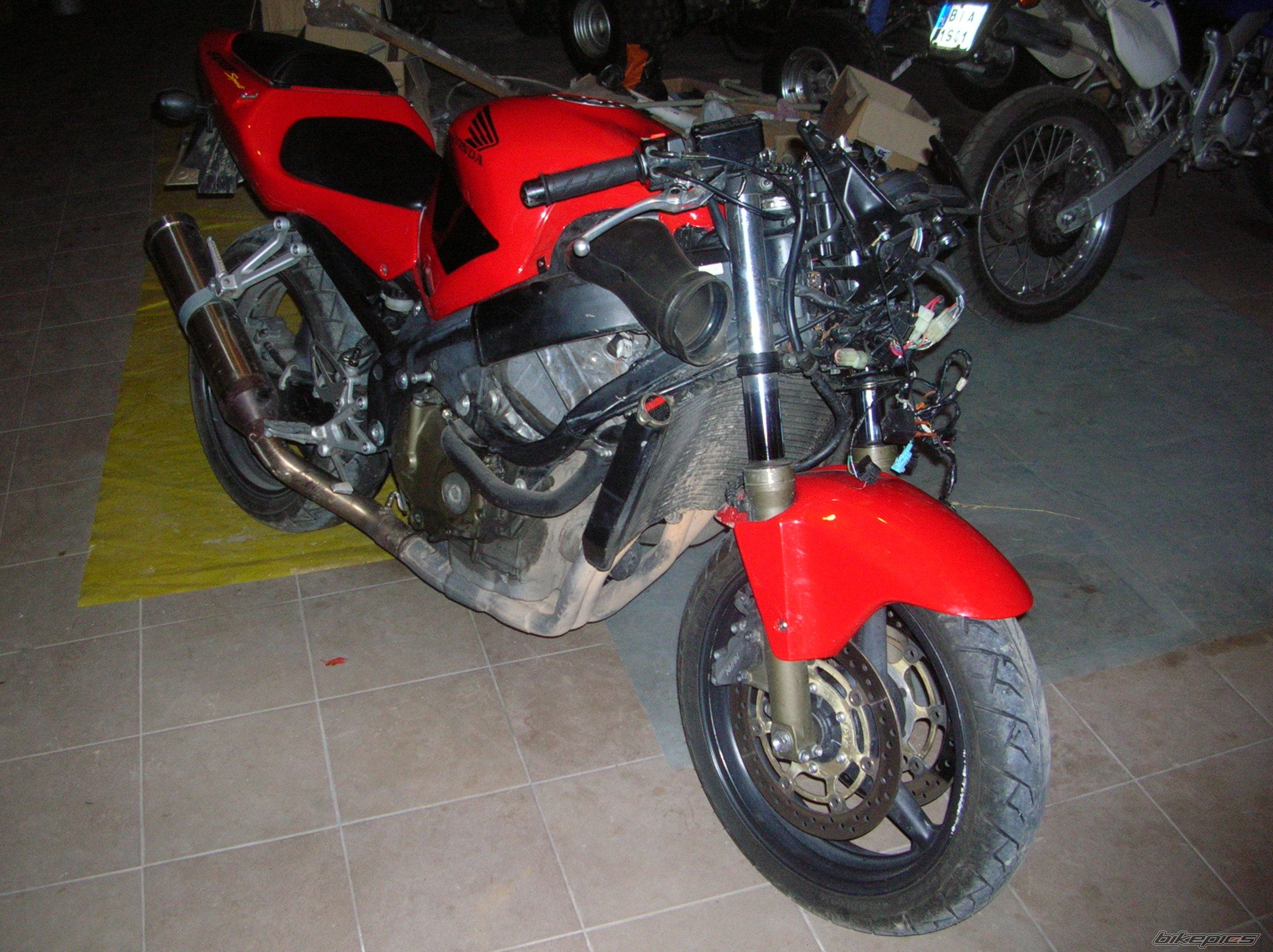 Photo 1043182