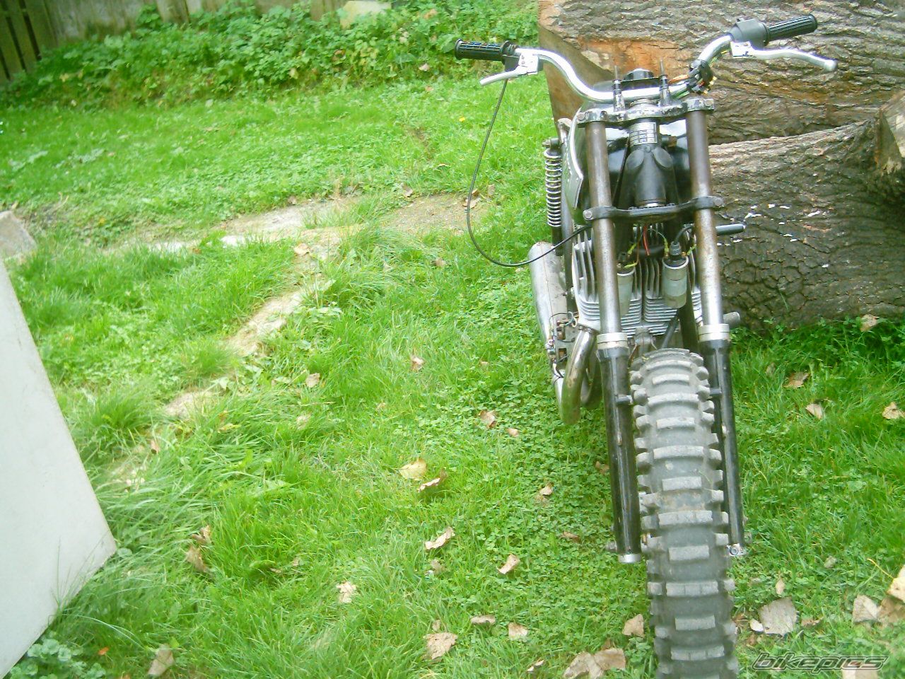 Photo 1043195