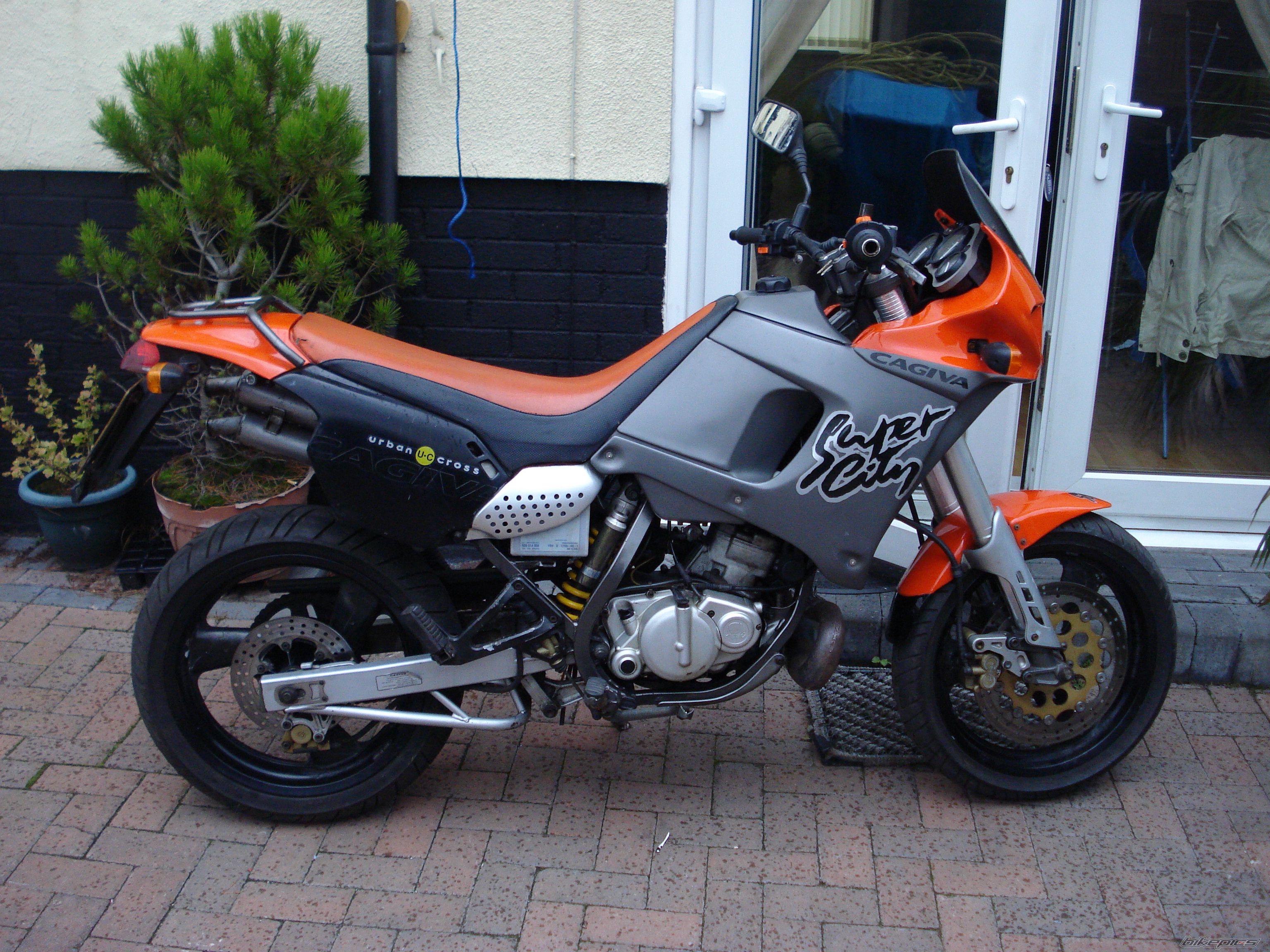 Photo 1043241