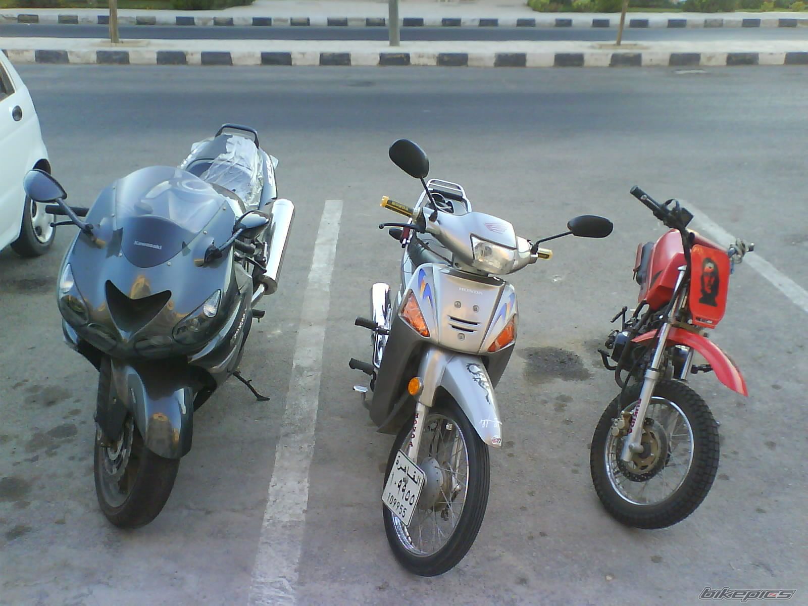 Photo 1043602