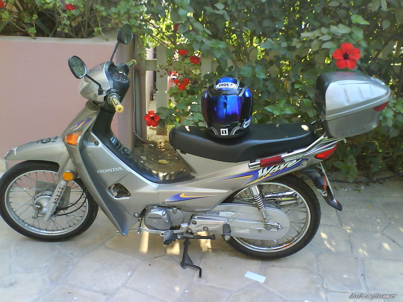 Photo 1043630