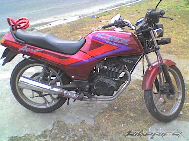 Photo 1043642